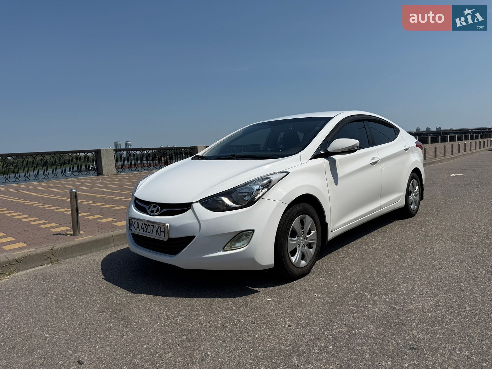 Hyundai Elantra 2013 VIN KMHDH41CADU941253 фото оголошення 10 з 19