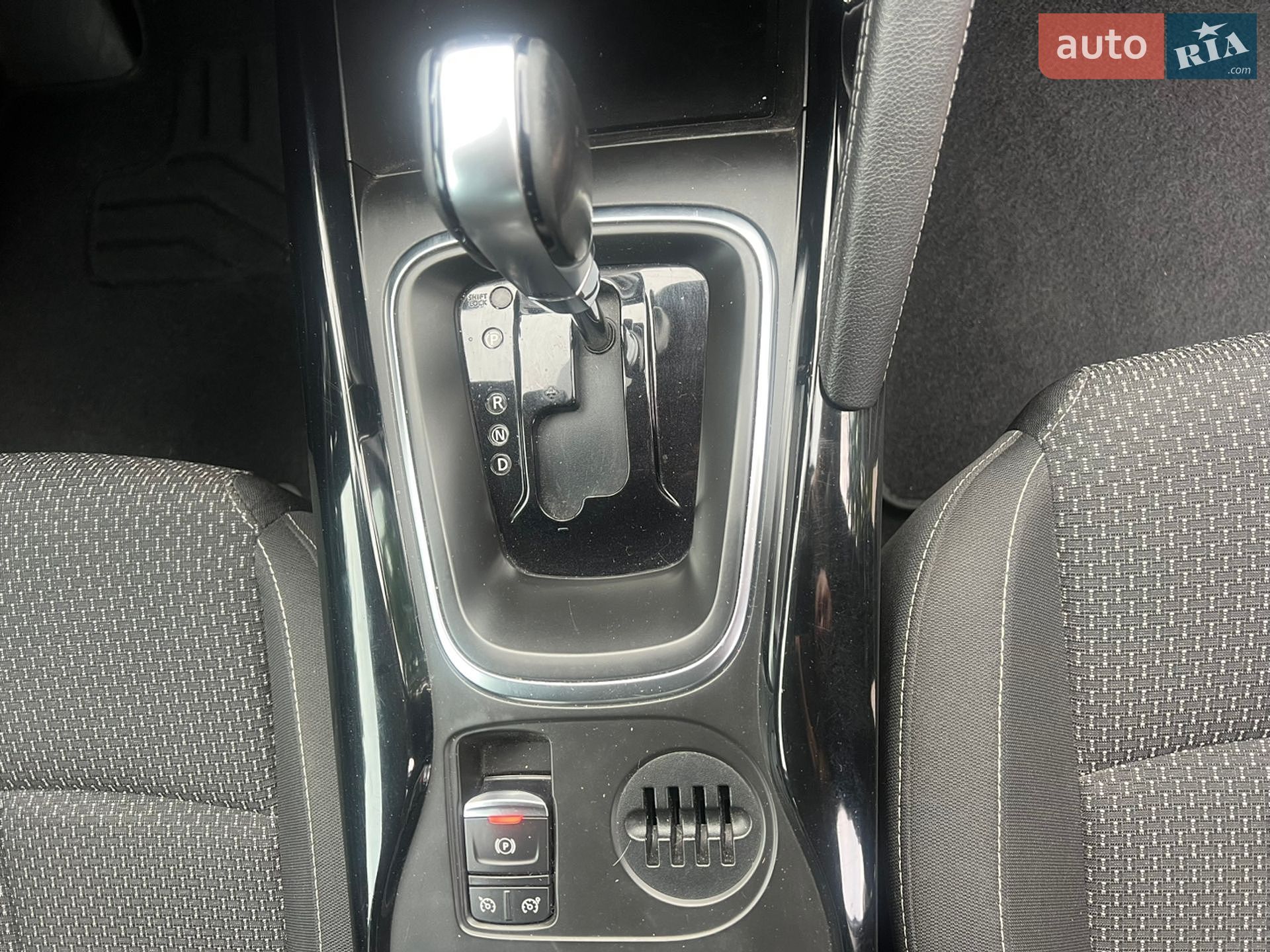 Renault Kadjar 2016 VIN VF1RFE00756072755 фото оголошення 19 з 34