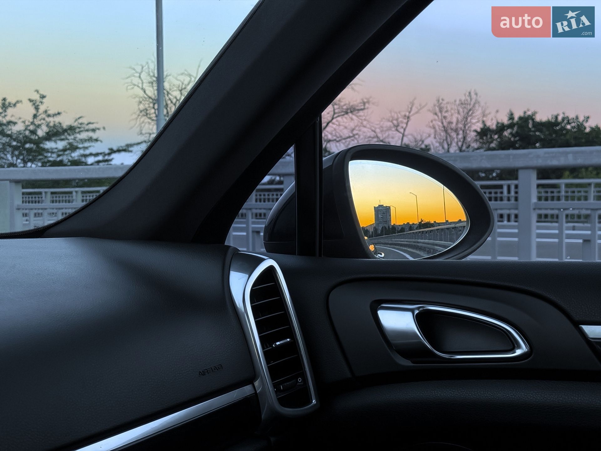 Porsche Cayenne 2010 VIN WP1ZZZ92ZBLA04527 фото оголошення 19 з 43