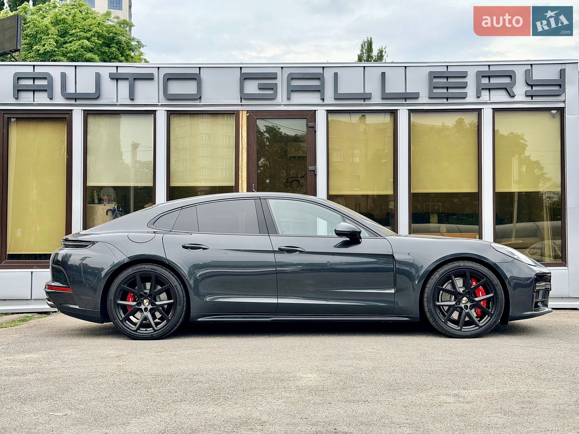 Porsche Panamera 2025 VIN WP0ZZZYAZTL070031 фото оголошення 5 з 50