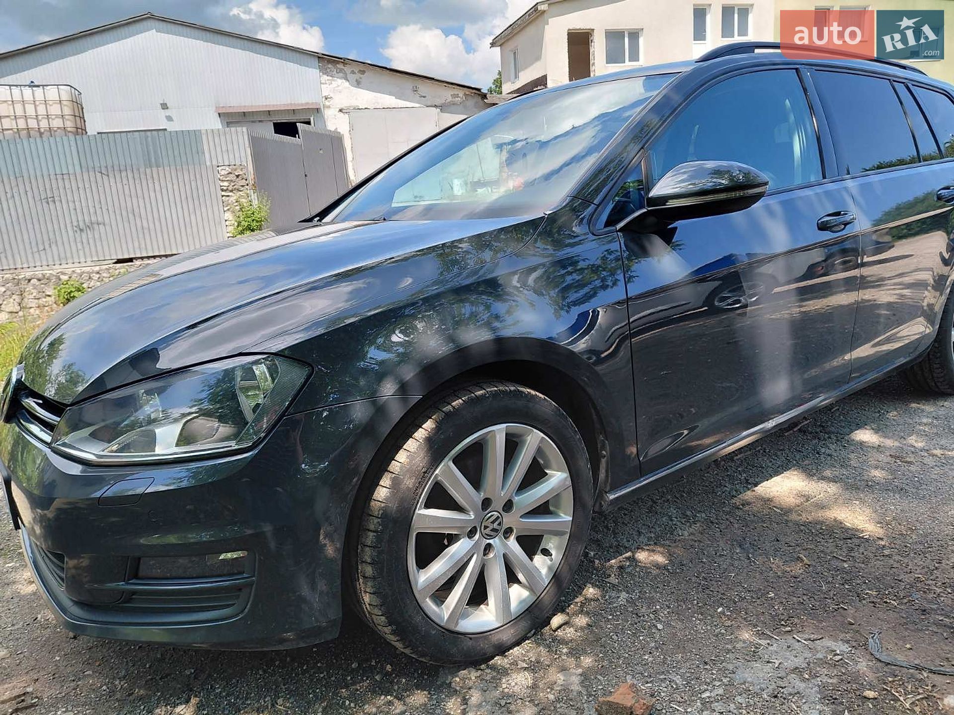 Volkswagen Golf 2016 VIN WVWZZZAUZGP601635 фото оголошення 4 з 17