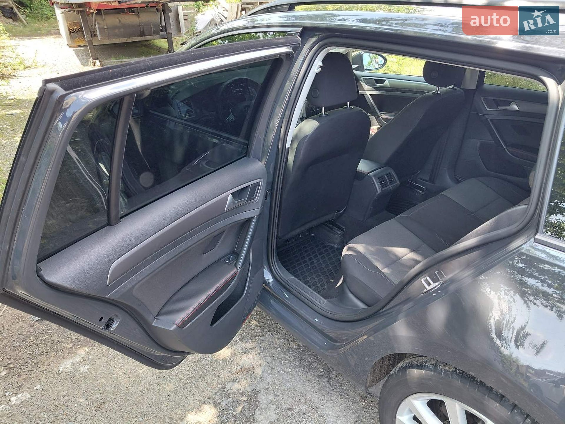 Volkswagen Golf 2016 VIN WVWZZZAUZGP601635 фото оголошення 11 з 17