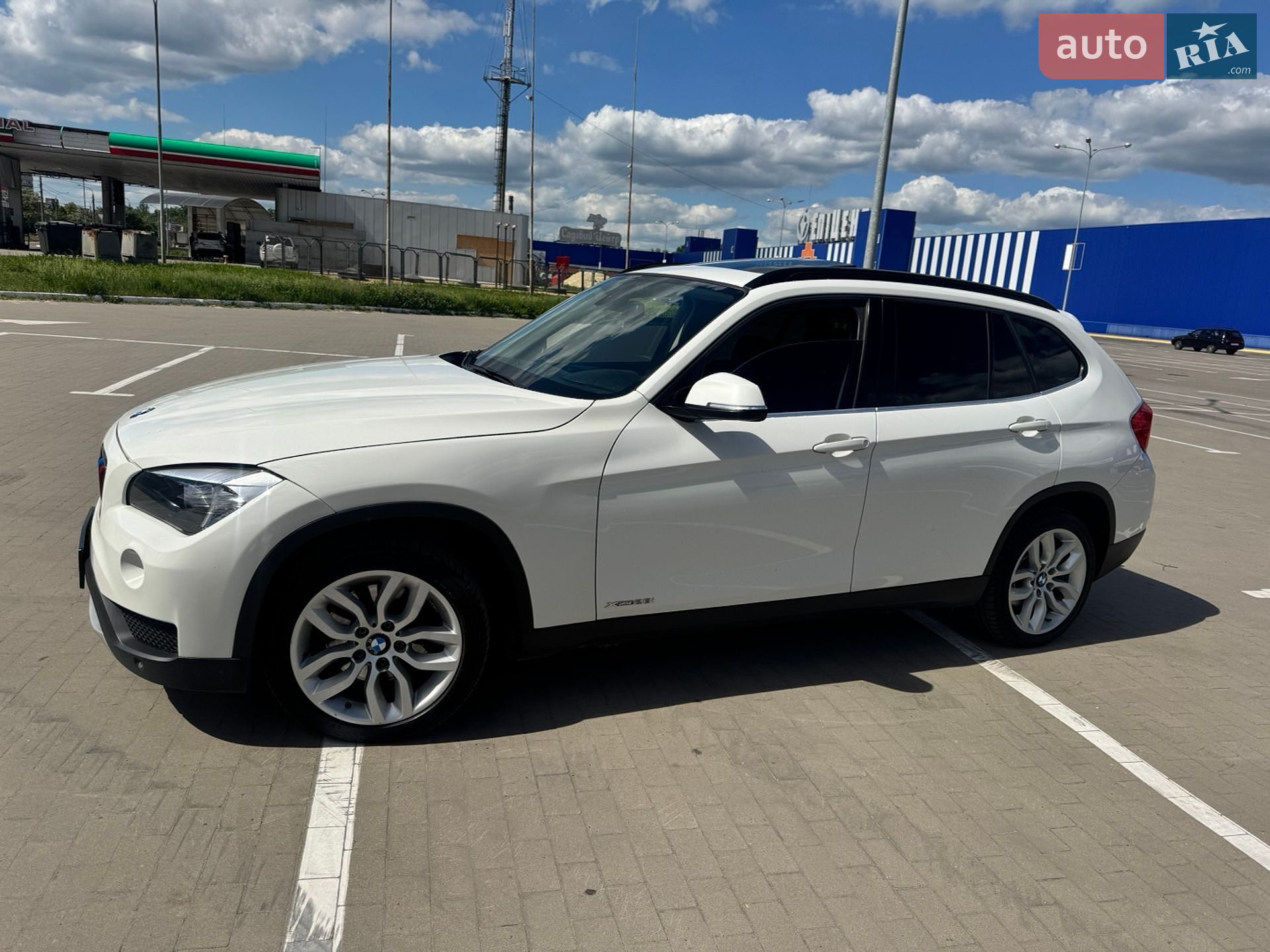 BMW X1 2013 VIN WBAVL1C58DVR92422 фото оголошення 3 з 5