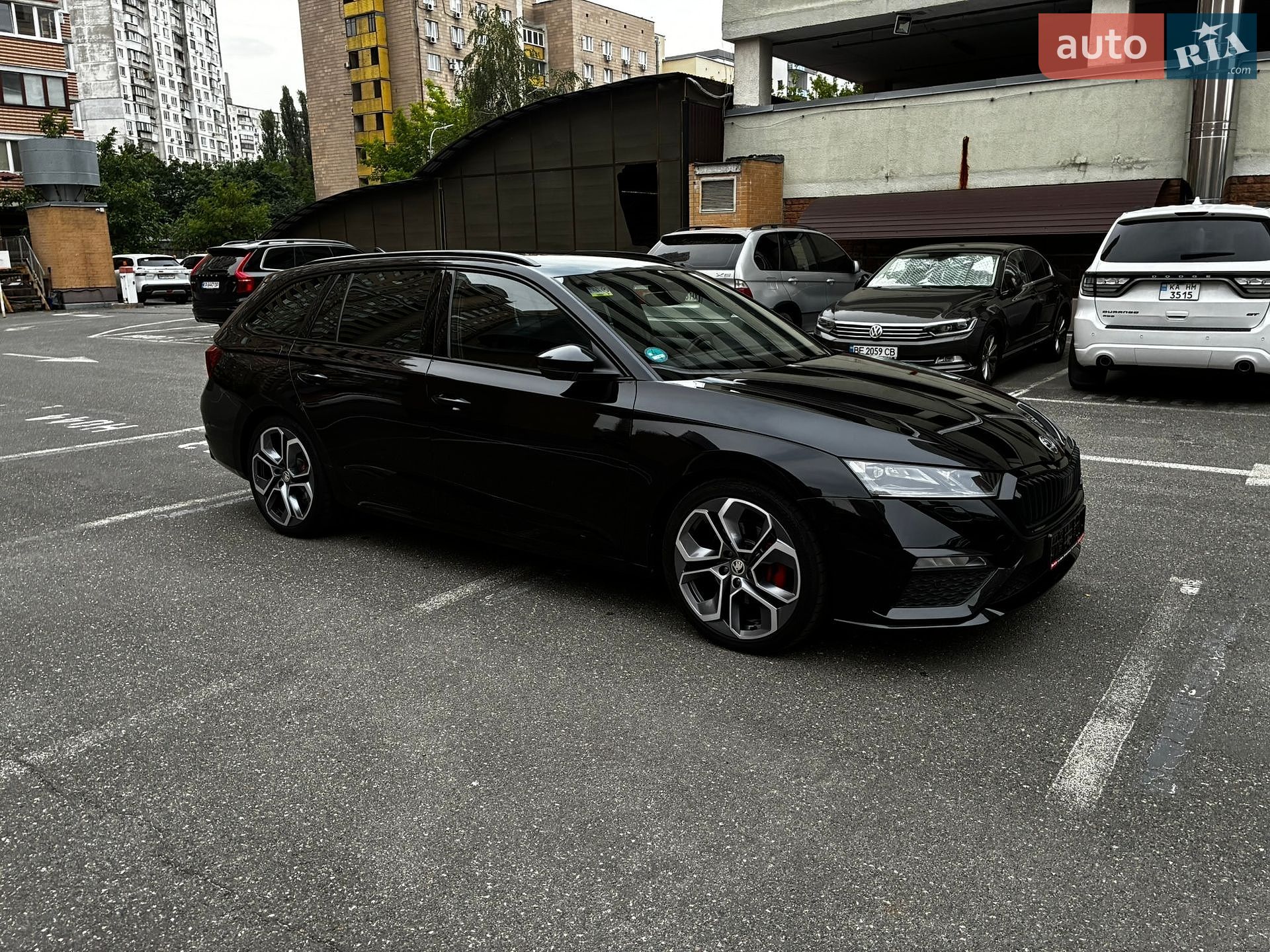 Skoda Octavia 2023 VIN TMBLK0NX1PY006401 фото оголошення 12 з 220