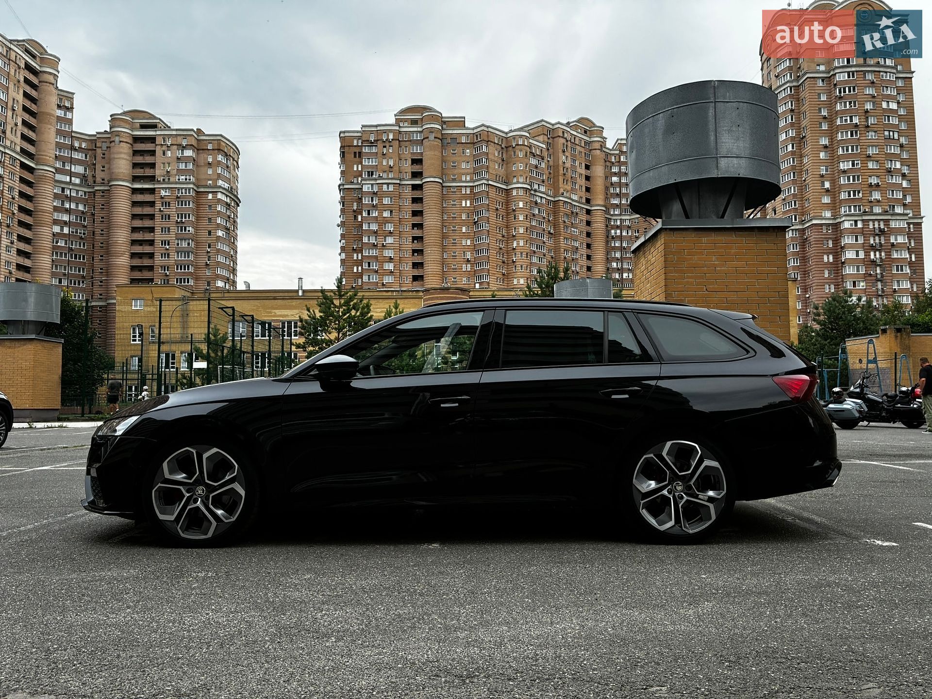 Skoda Octavia 2023 VIN TMBLK0NX1PY006401 фото оголошення 29 з 220
