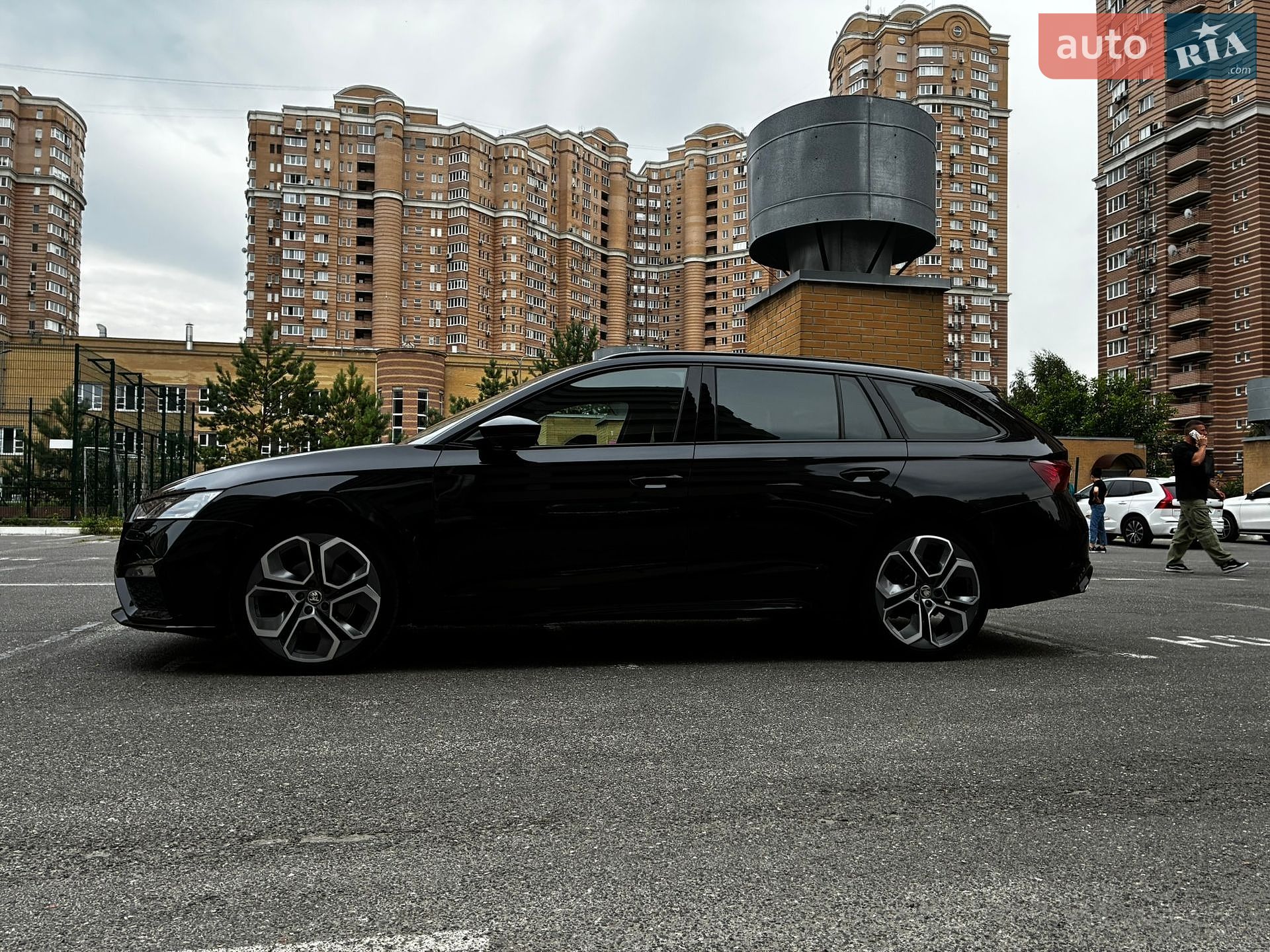 Skoda Octavia 2023 VIN TMBLK0NX1PY006401 фото оголошення 33 з 220