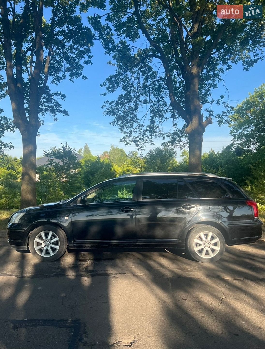 Toyota Avensis 2005 VIN SB1EW56L00E129219 фото оголошення 2 з 13