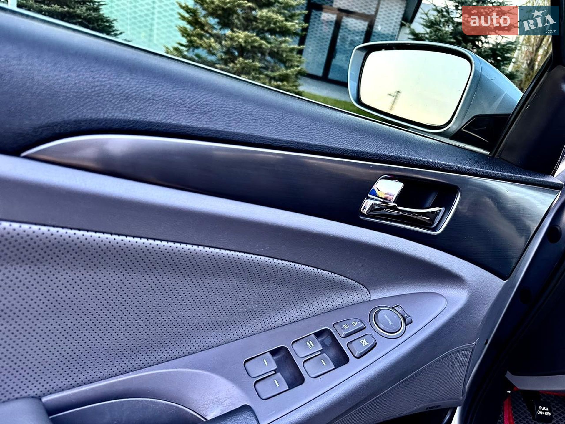 Hyundai Sonata 2014 VIN KMHEC4A4XFA130212 фото оголошення 8 з 20