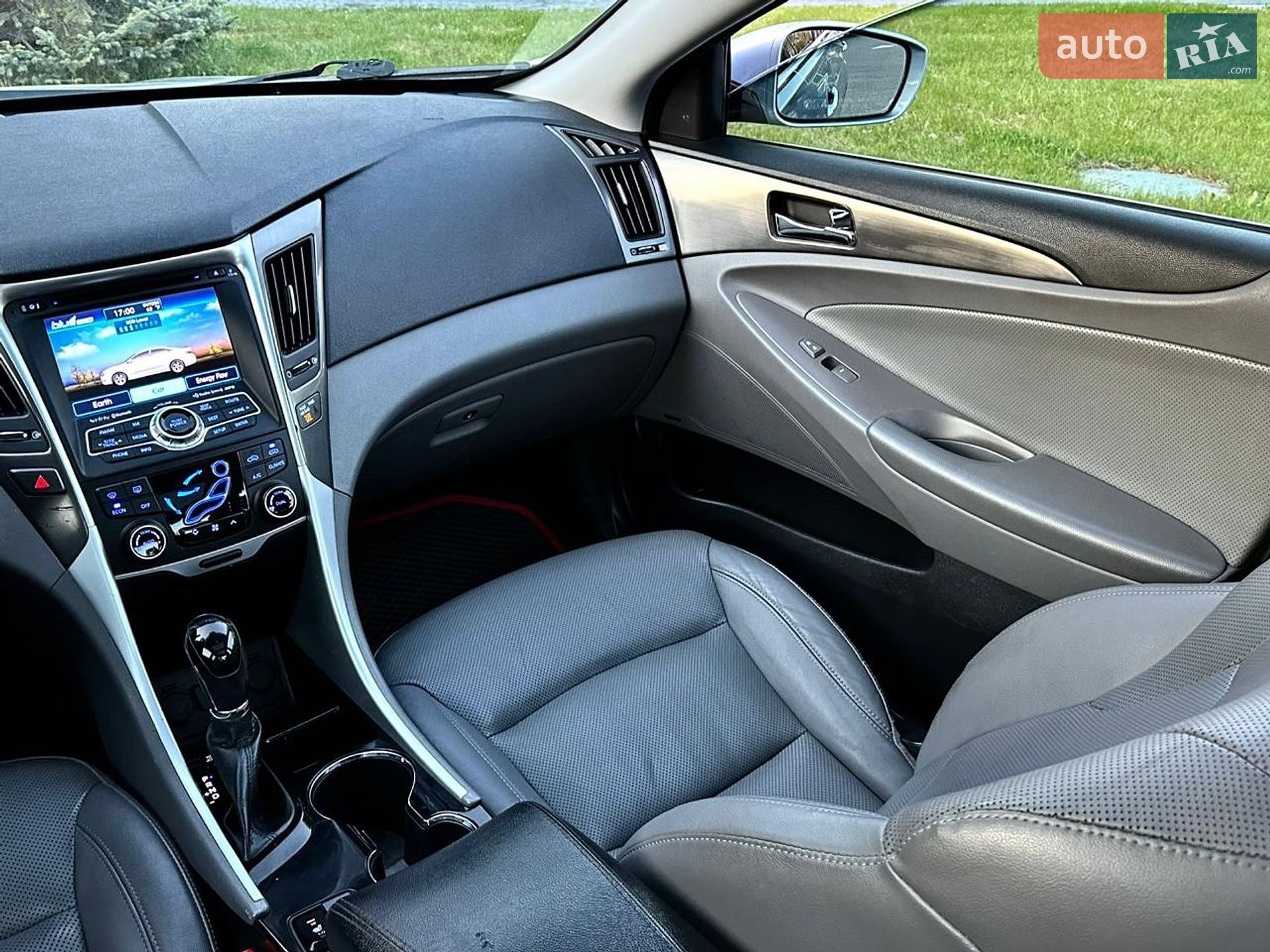 Hyundai Sonata 2014 VIN KMHEC4A4XFA130212 фото оголошення 12 з 20