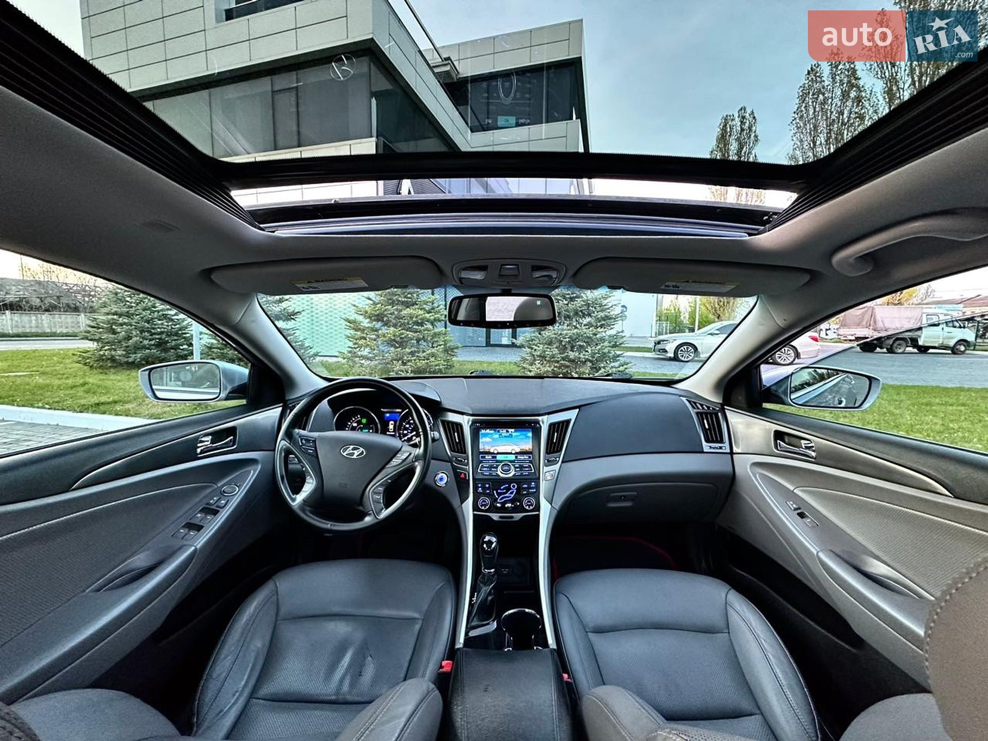 Hyundai Sonata 2014 VIN KMHEC4A4XFA130212 фото оголошення 14 з 20