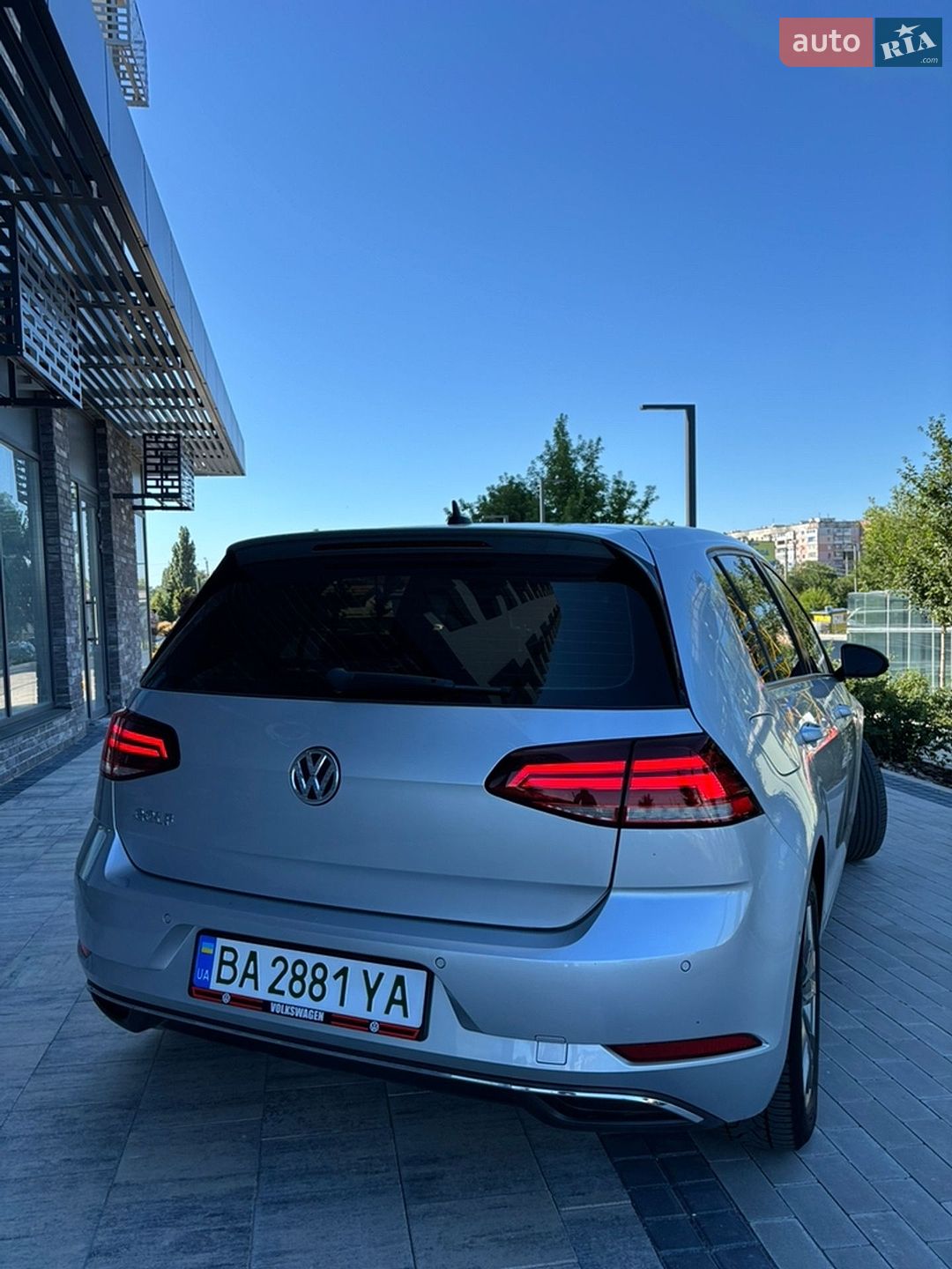 Volkswagen e-Golf 2019 VIN WVWZZZAUZK8908507 фото оголошення 4 з 12