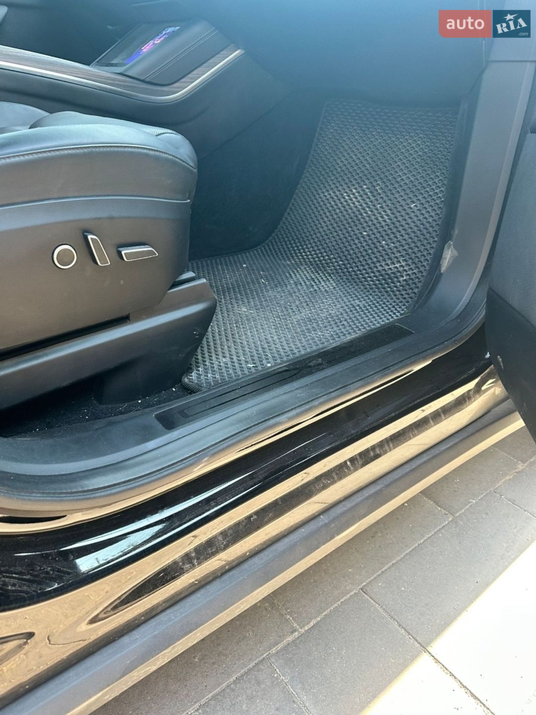 Tesla Model X 2022 VIN 7SAXCBE54NF356419 фото оголошення 28 з 61