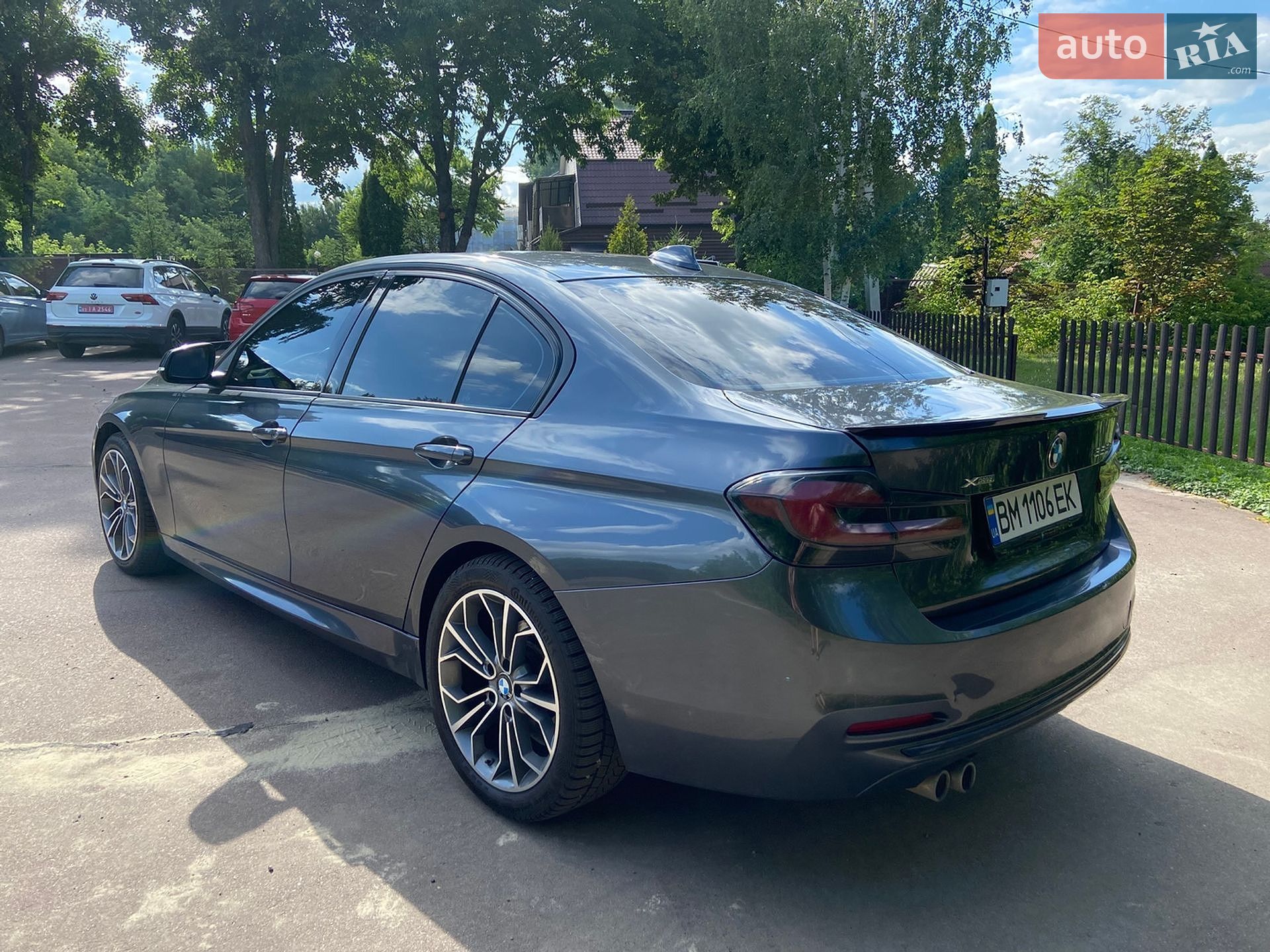 BMW 3 Series 2015 VIN WBA8E3G57GNT77829 фото оголошення 2 з 9