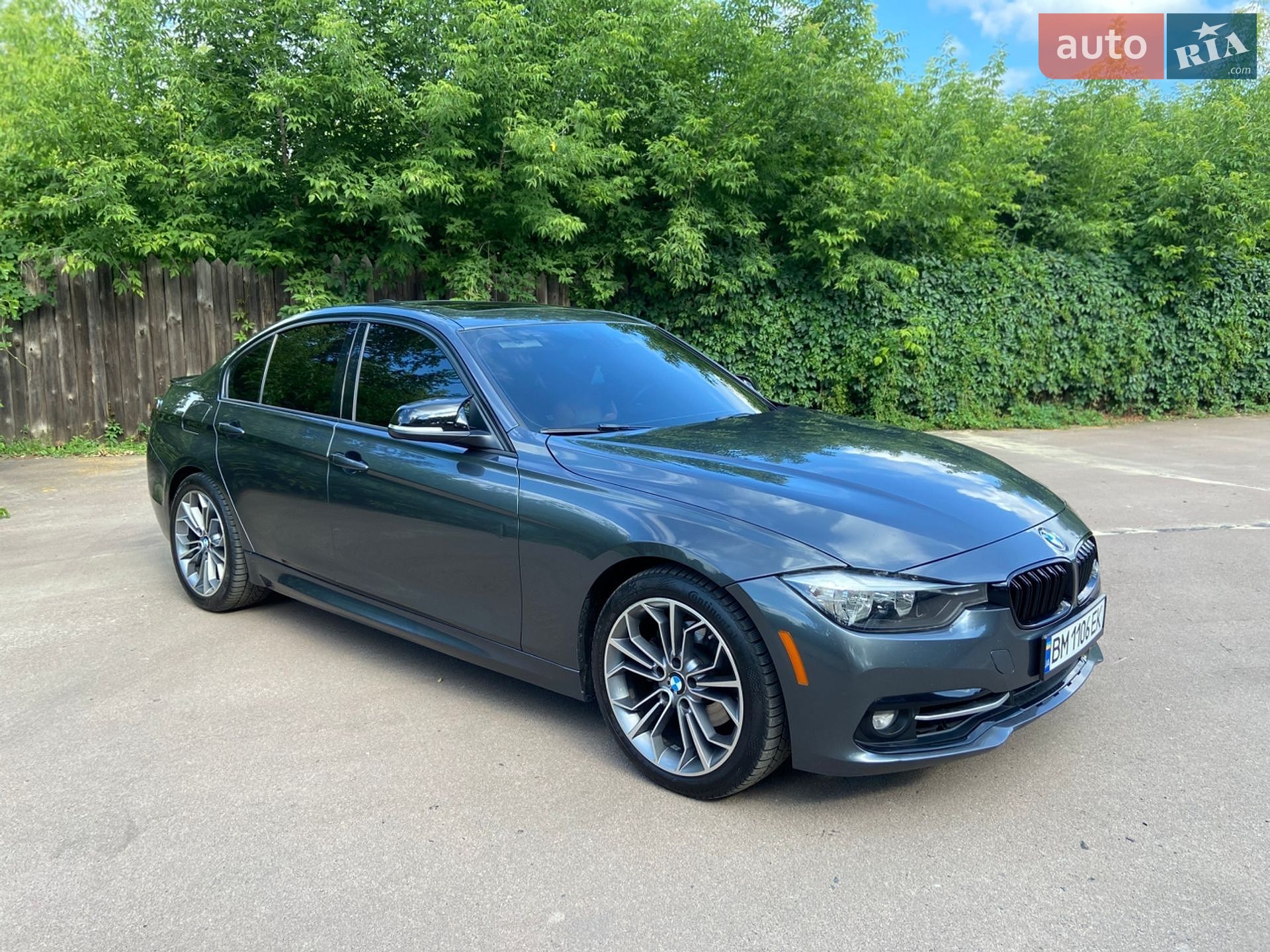 BMW 3 Series 2015 VIN WBA8E3G57GNT77829 фото оголошення 4 з 9