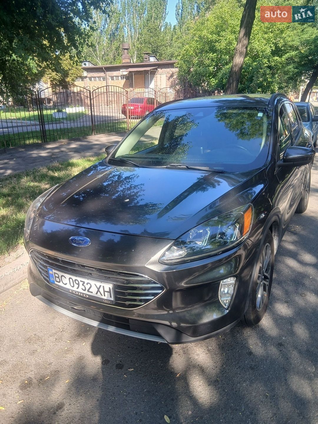 Ford Escape 2019 VIN 1FMCU0H67LUA24282 фото оголошення 2 з 15