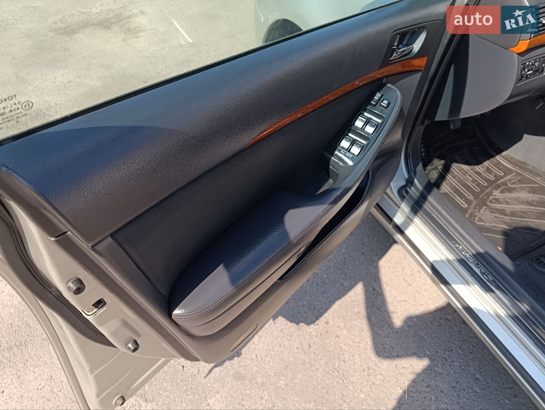 Toyota Avensis 2006 VIN SB1EA56L30E043028 фото оголошення 9 з 19