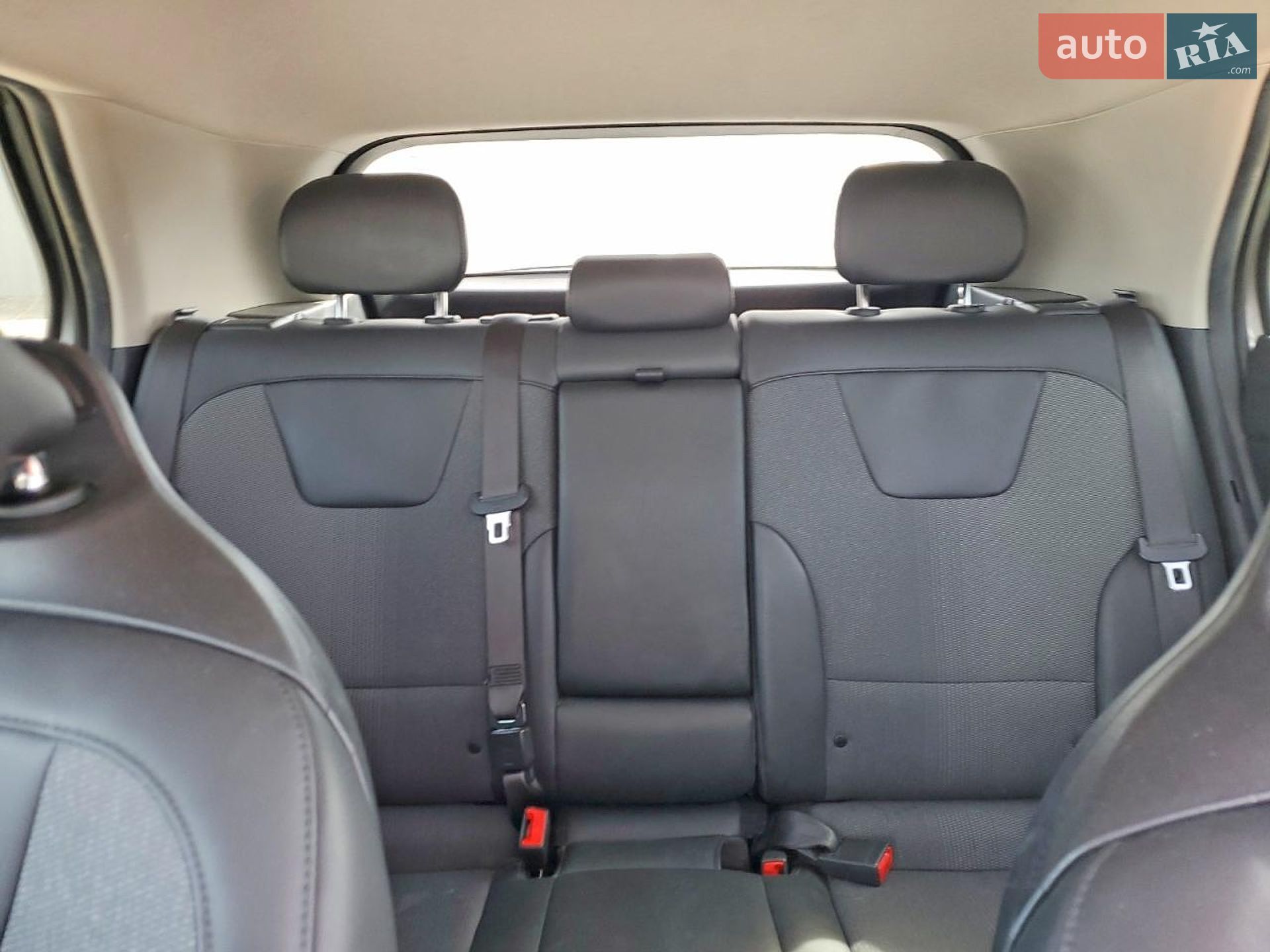 Kia Niro 2023 VIN KNDCR3L10P5071480 фото оголошення 10 з 13