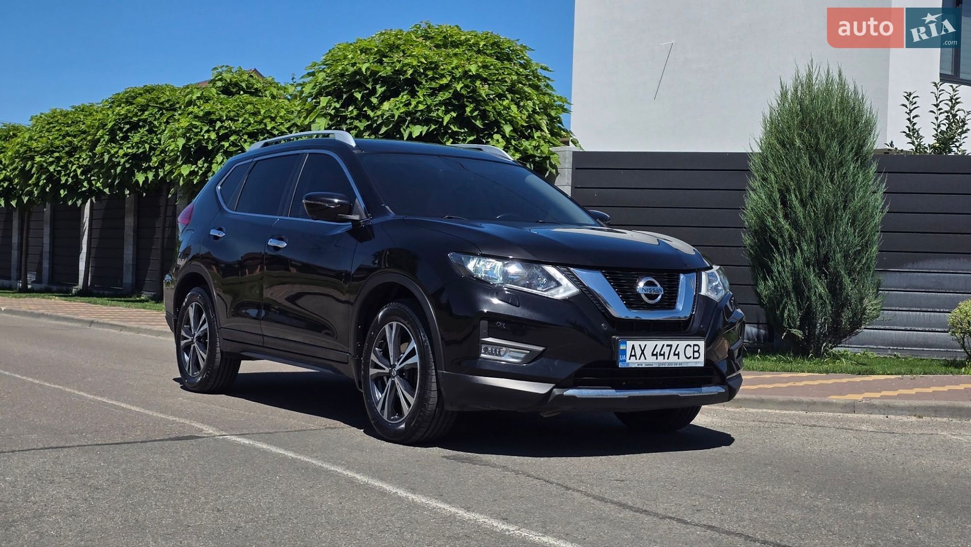 Nissan X-Trail 2017 VIN JN1TCAT32U0105386 фото оголошення 3 з 38