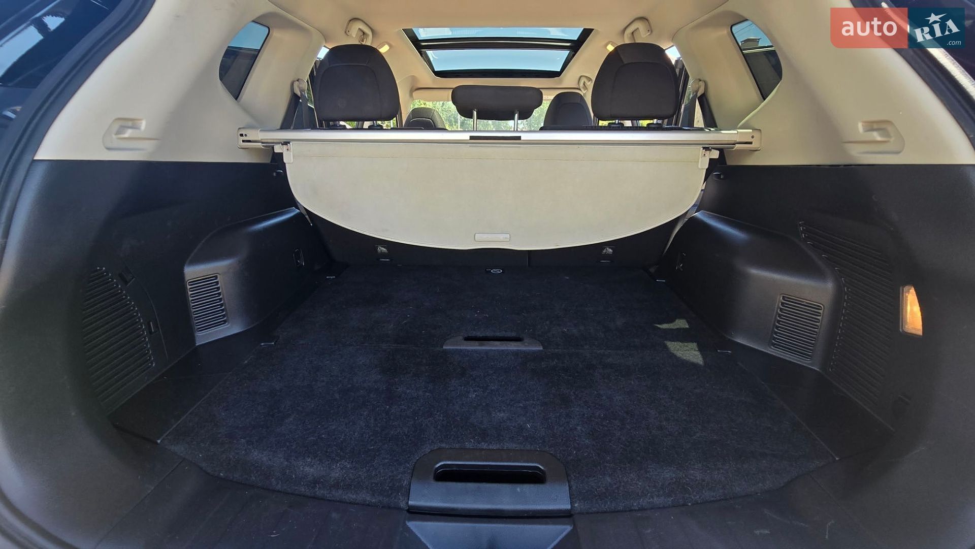 Nissan X-Trail 2017 VIN JN1TCAT32U0105386 фото оголошення 27 з 38