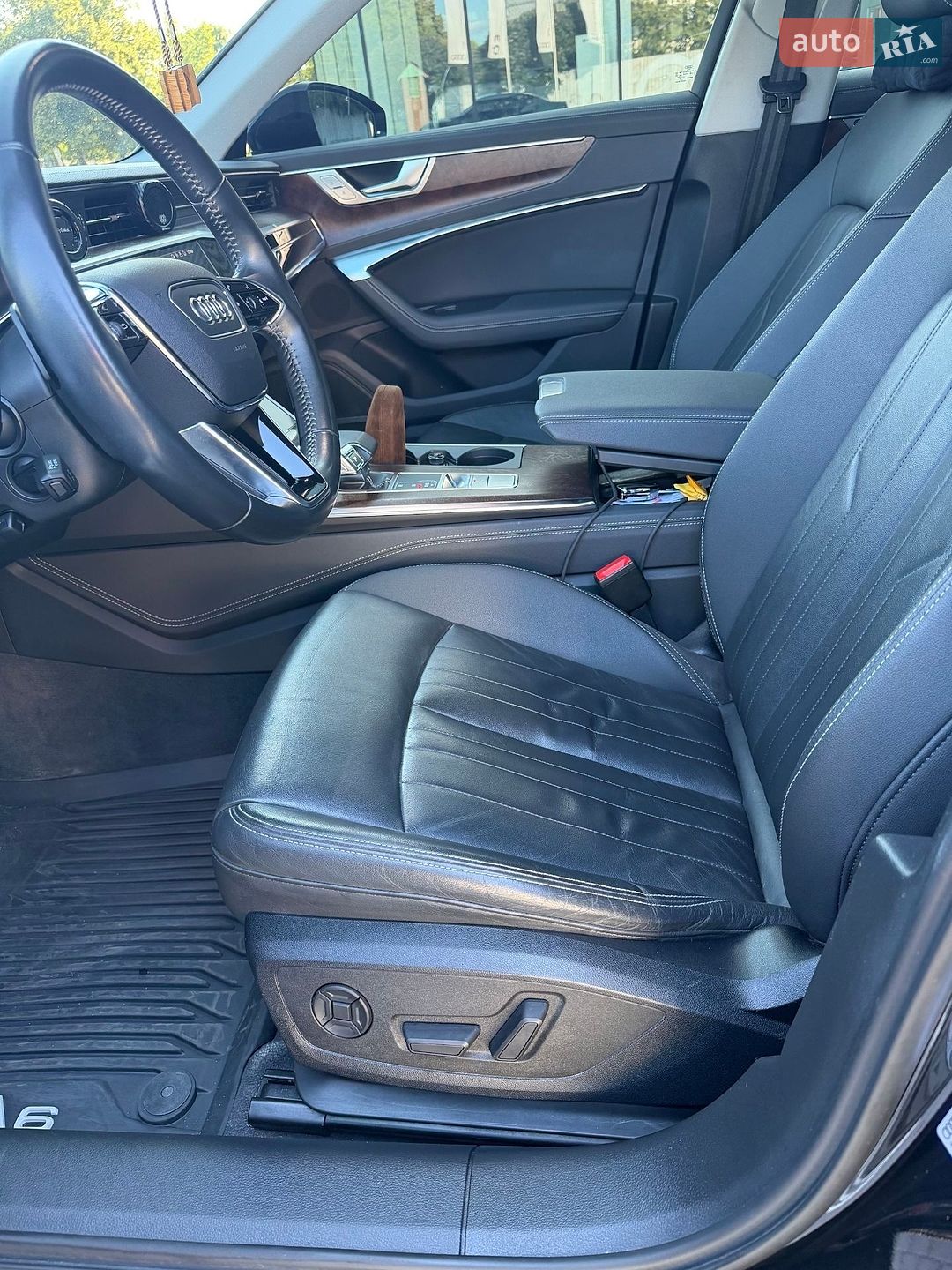 Audi A6 2019 VIN WAUL2AF25KN101589 фото оголошення 31 з 51