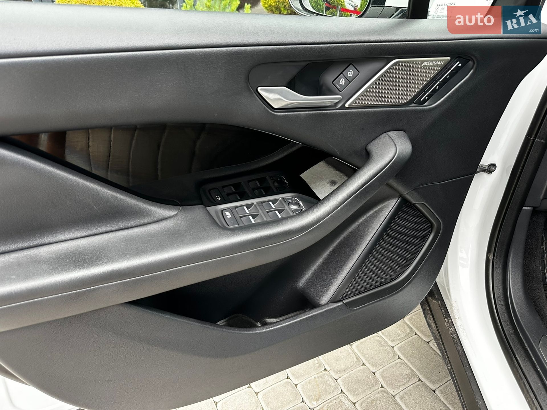 Jaguar I-Pace 2020 VIN SADHA2B19M1609609 фото оголошення 15 з 25