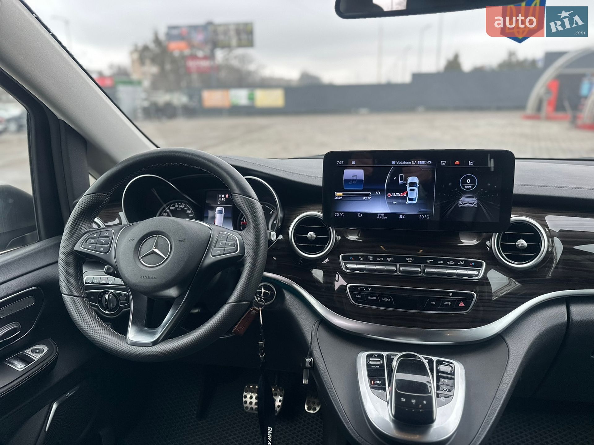 Mercedes-Benz V-Class 2015 VIN WDF44781513066351 фото оголошення 10 з 23