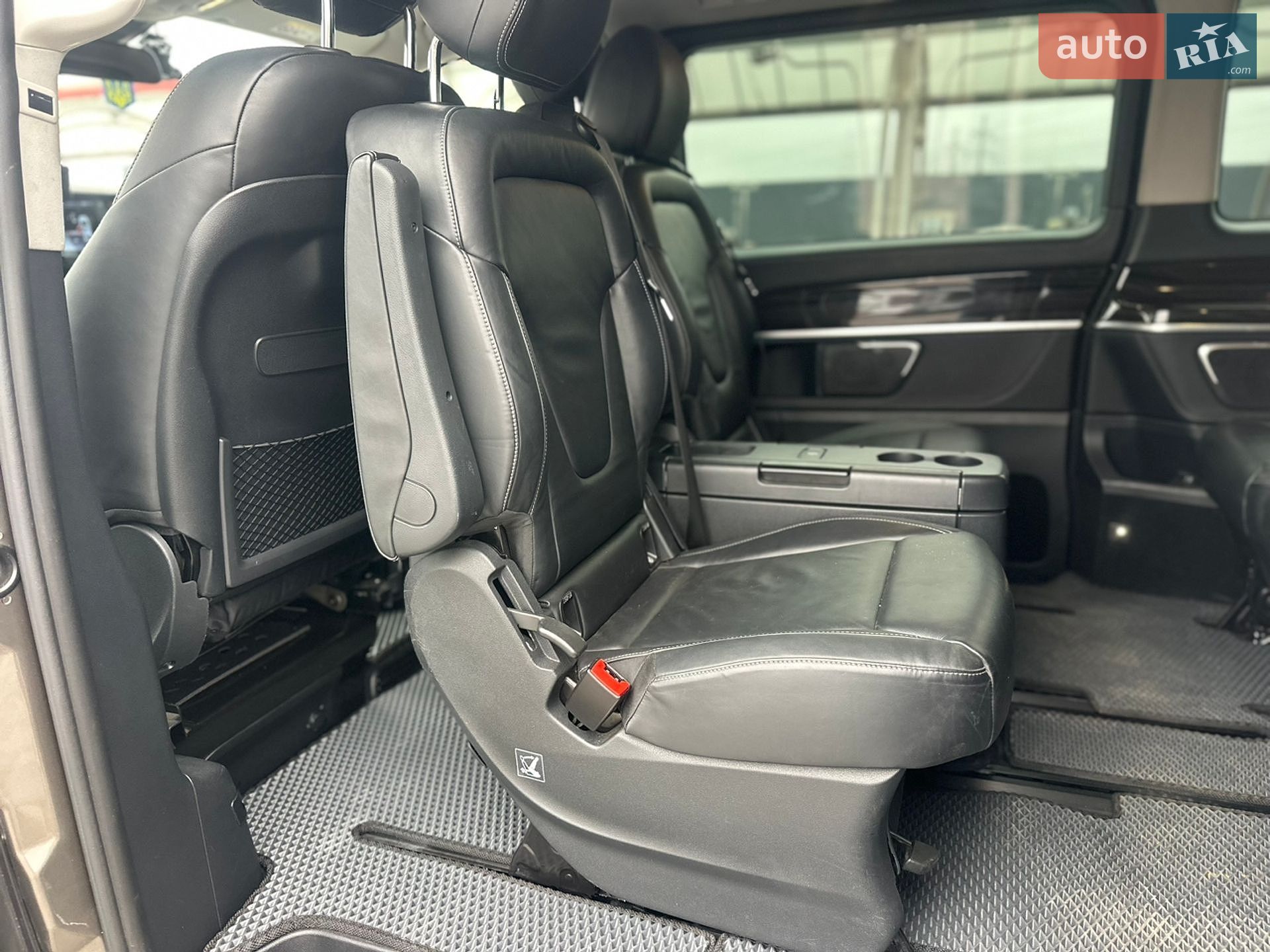 Mercedes-Benz V-Class 2015 VIN WDF44781513066351 фото оголошення 17 з 23