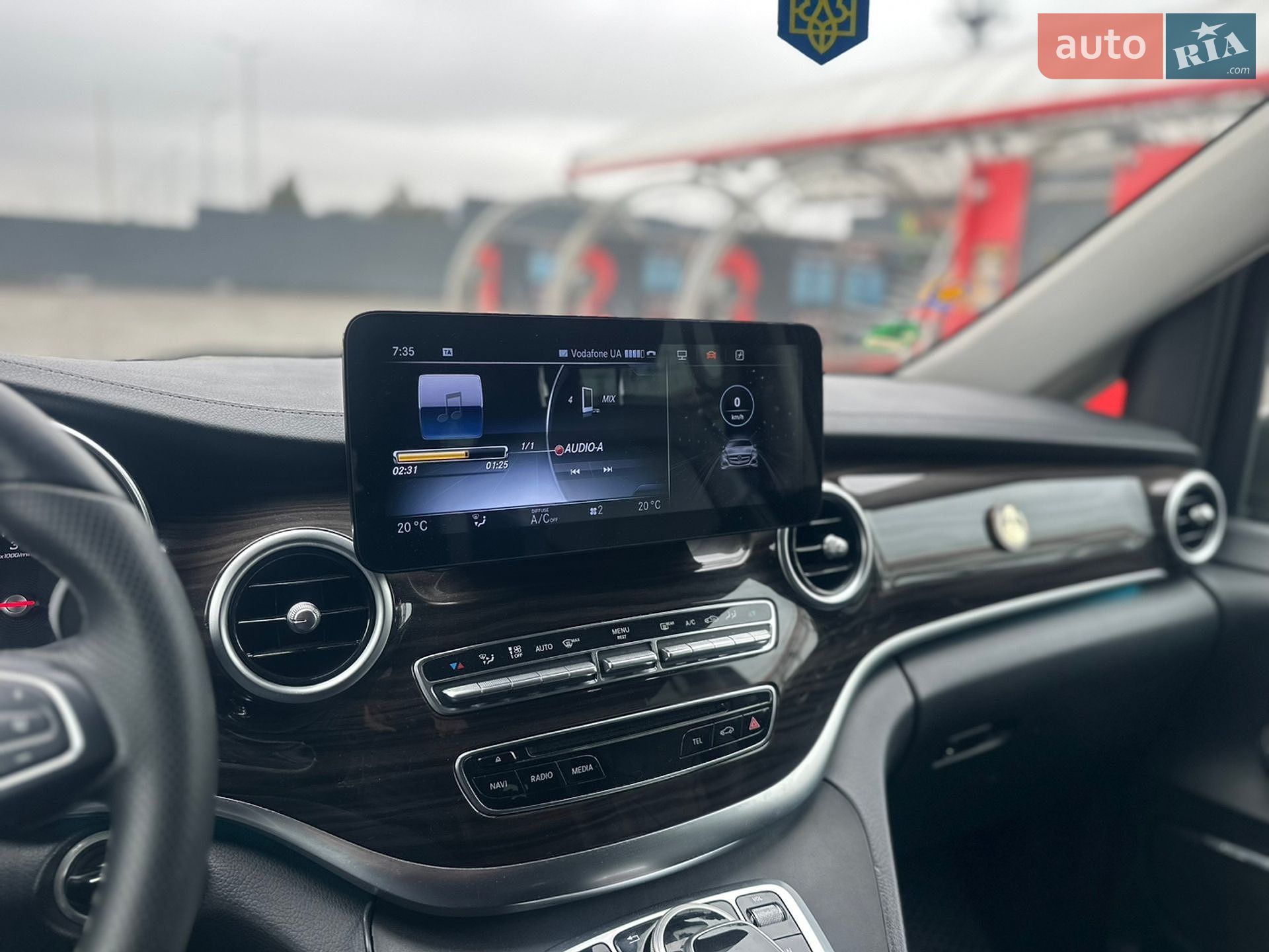 Mercedes-Benz V-Class 2015 VIN WDF44781513066351 фото оголошення 20 з 23