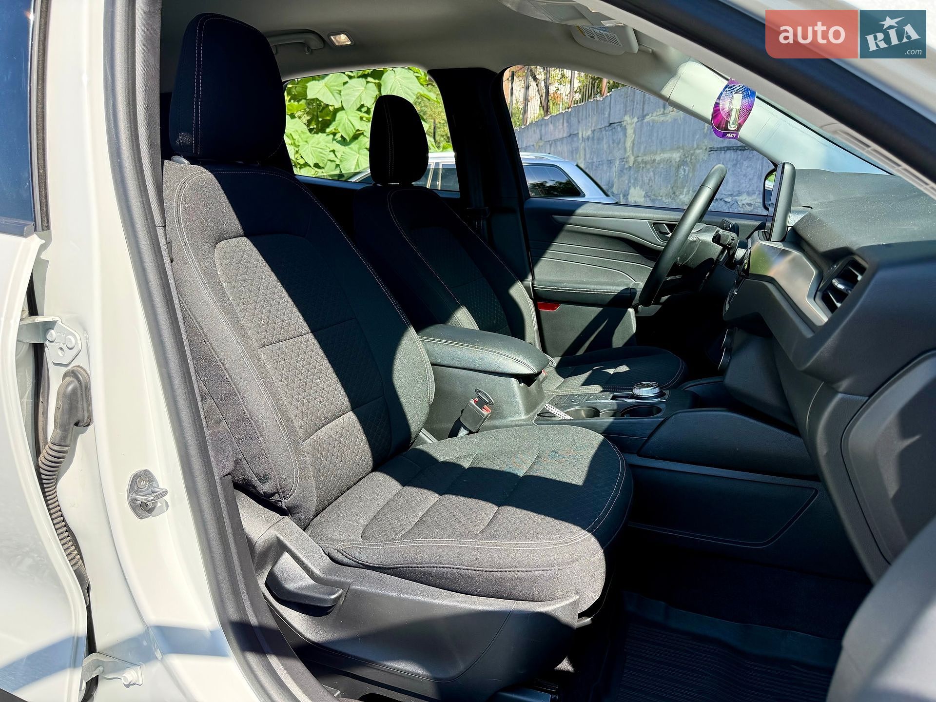 Ford Escape 2023 VIN 1FMCU0GN0PUB25548 фото оголошення 10 з 22