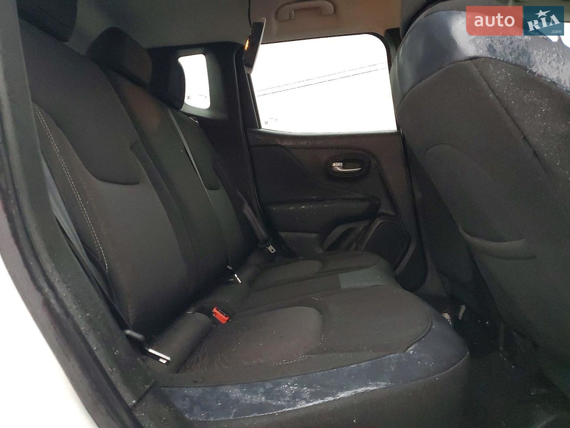 Jeep Renegade 2023 VIN ZACNJDB11PPP41520 фото оголошення 10 з 12