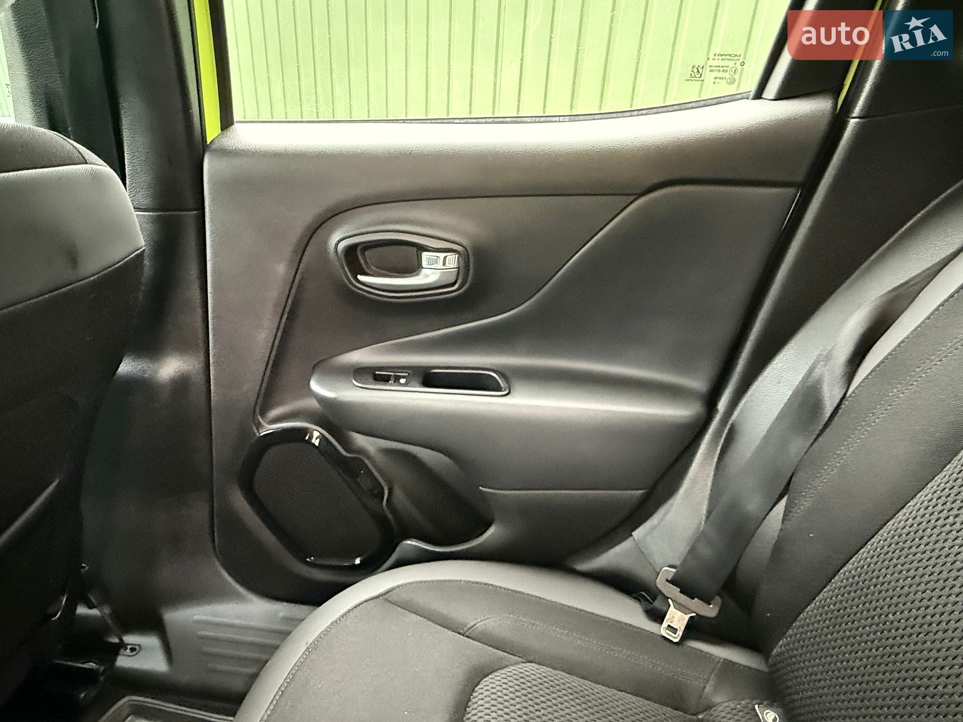 Jeep Renegade 2018 VIN ZACCJBBH4JPH39876 фото оголошення 9 з 22
