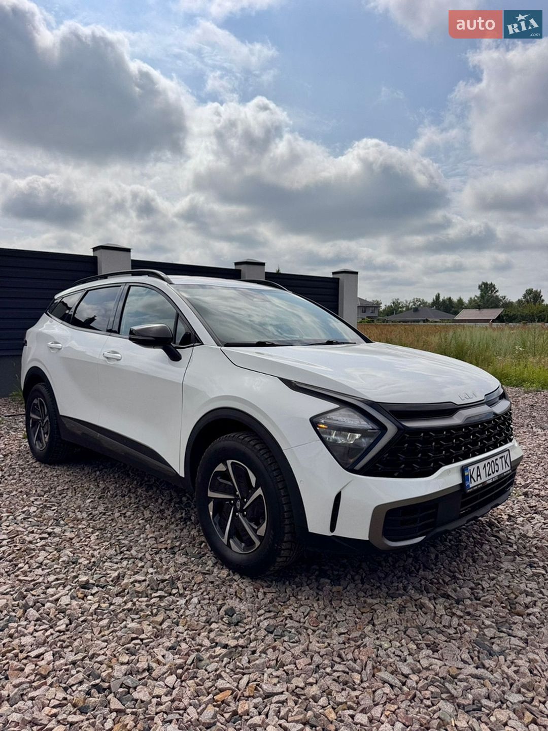 Kia Sportage 2023 VIN KNDPUCAFXP7176157 фото оголошення 3 з 39
