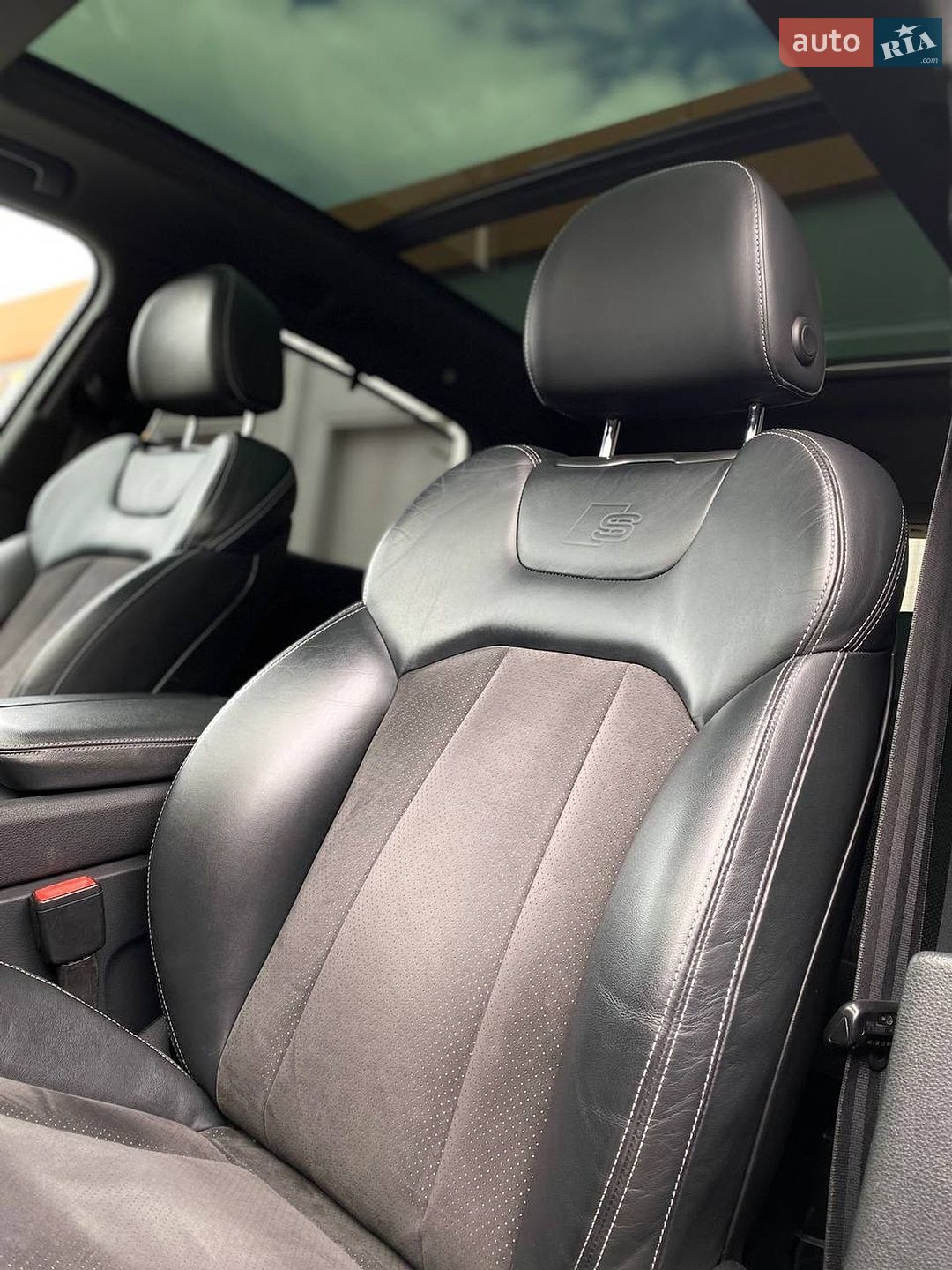 Audi Q7 2017 VIN WA1VAAF71HD046285 фото оголошення 29 з 76