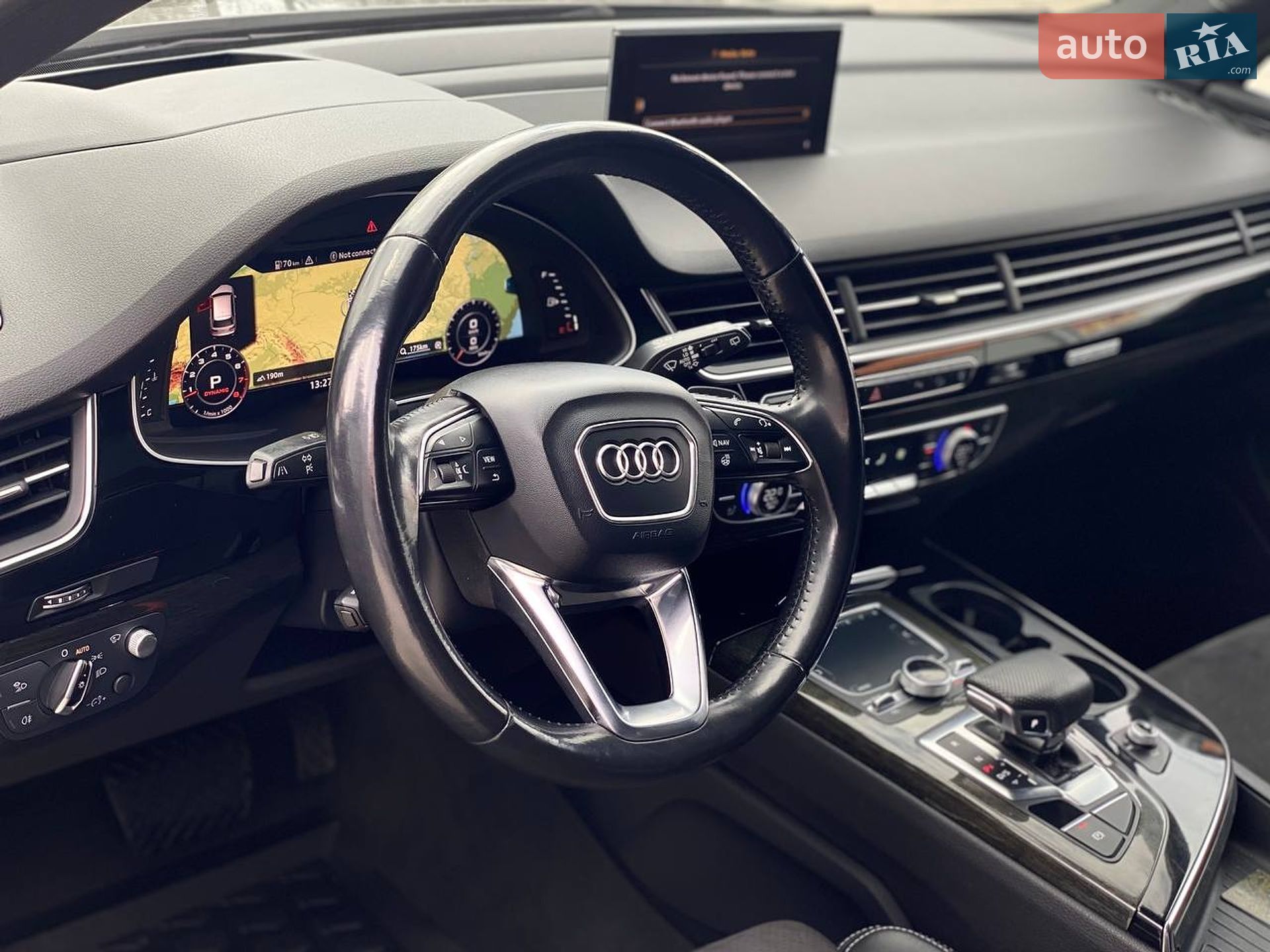 Audi Q7 2017 VIN WA1VAAF71HD046285 фото оголошення 31 з 76