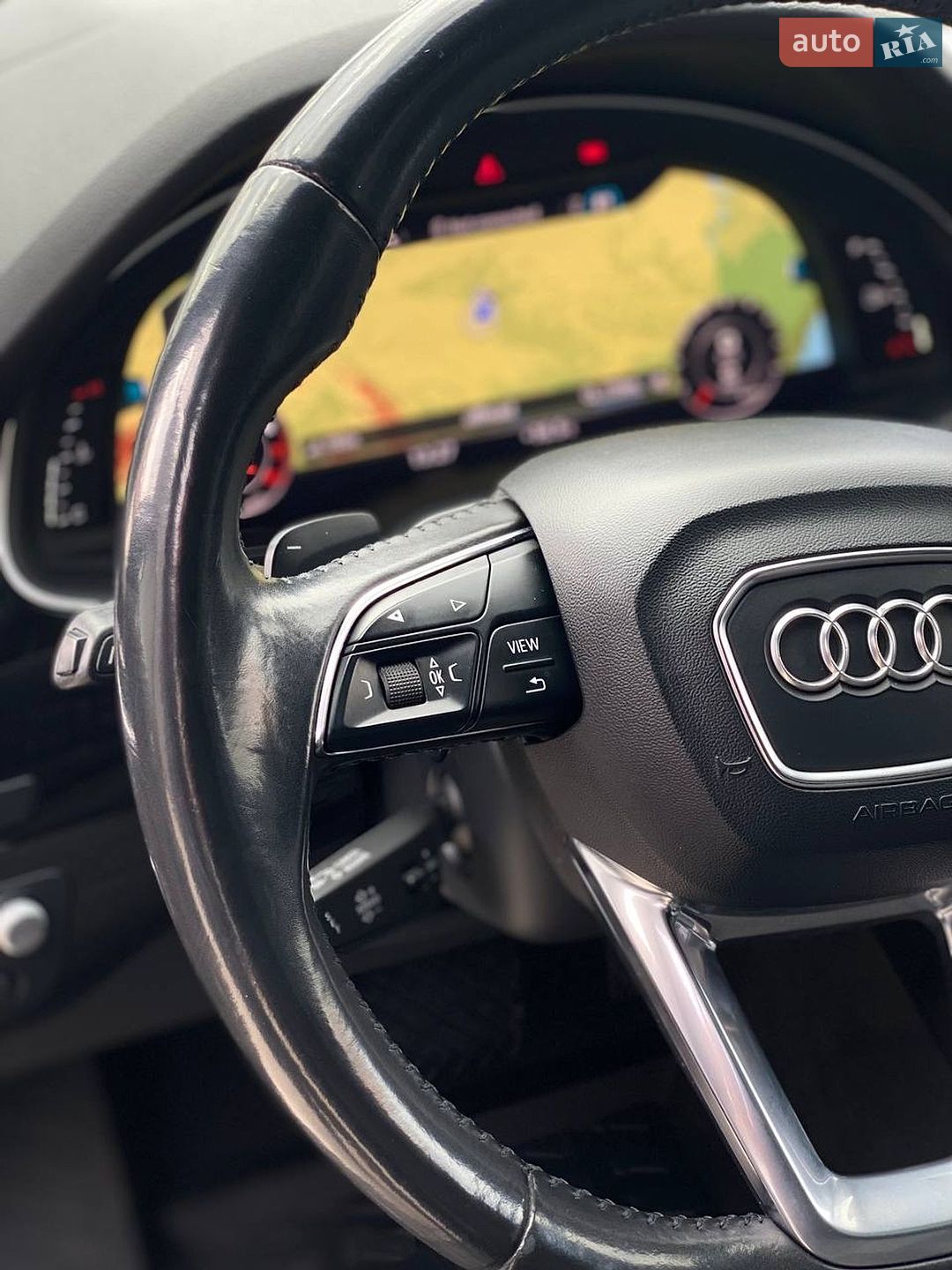 Audi Q7 2017 VIN WA1VAAF71HD046285 фото оголошення 33 з 76