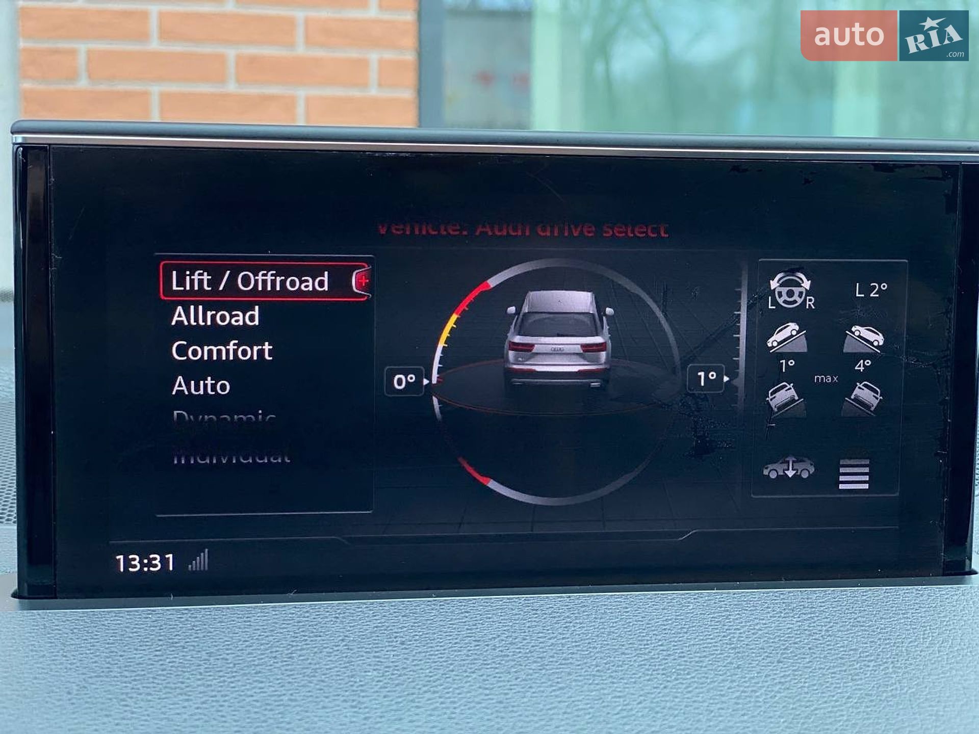Audi Q7 2017 VIN WA1VAAF71HD046285 фото оголошення 42 з 76