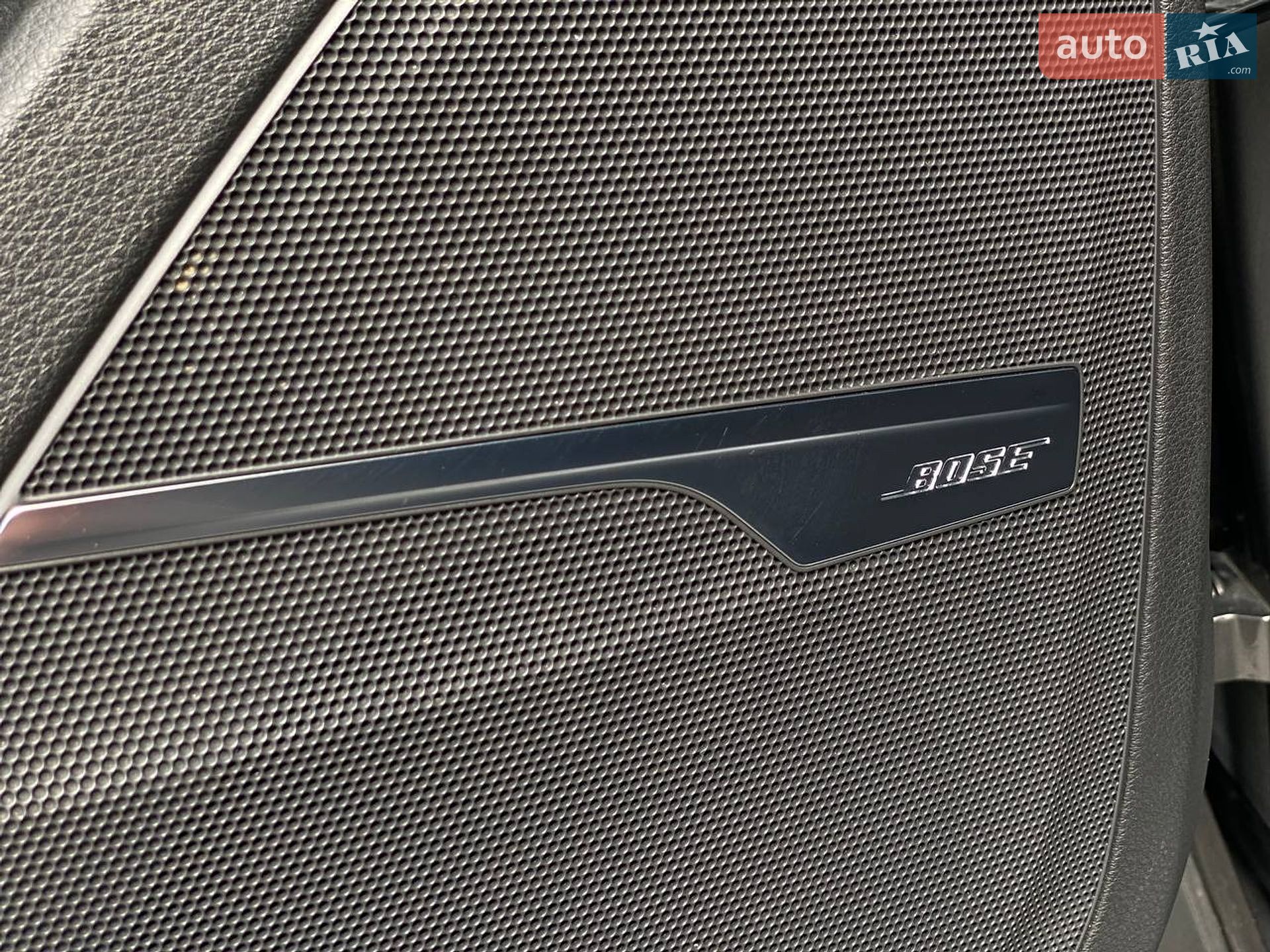 Audi Q7 2017 VIN WA1VAAF71HD046285 фото оголошення 61 з 76