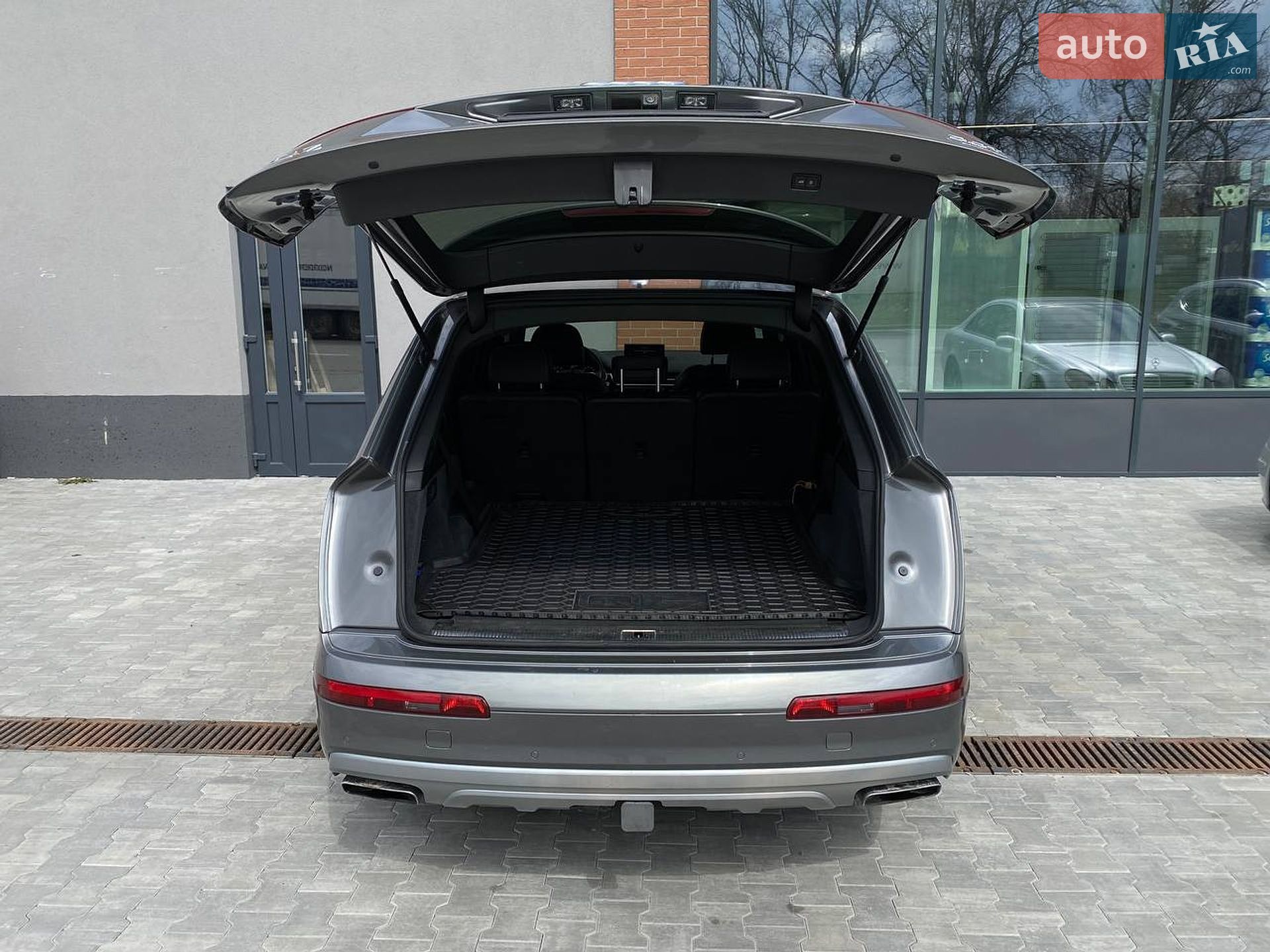 Audi Q7 2017 VIN WA1VAAF71HD046285 фото оголошення 71 з 76