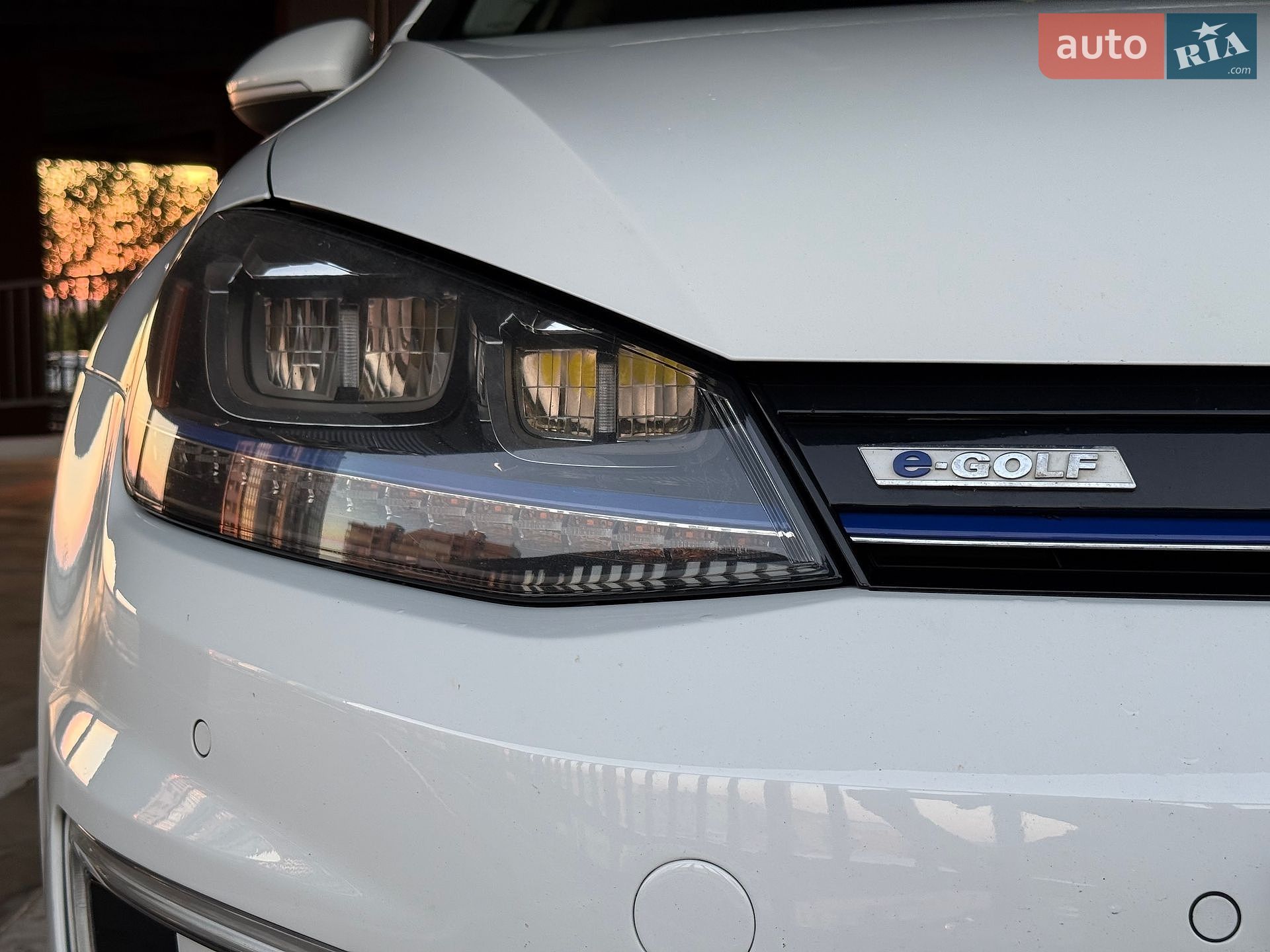 Volkswagen e-Golf 2015 VIN WVWPP7AU0FW910810 фото оголошення 20 з 39