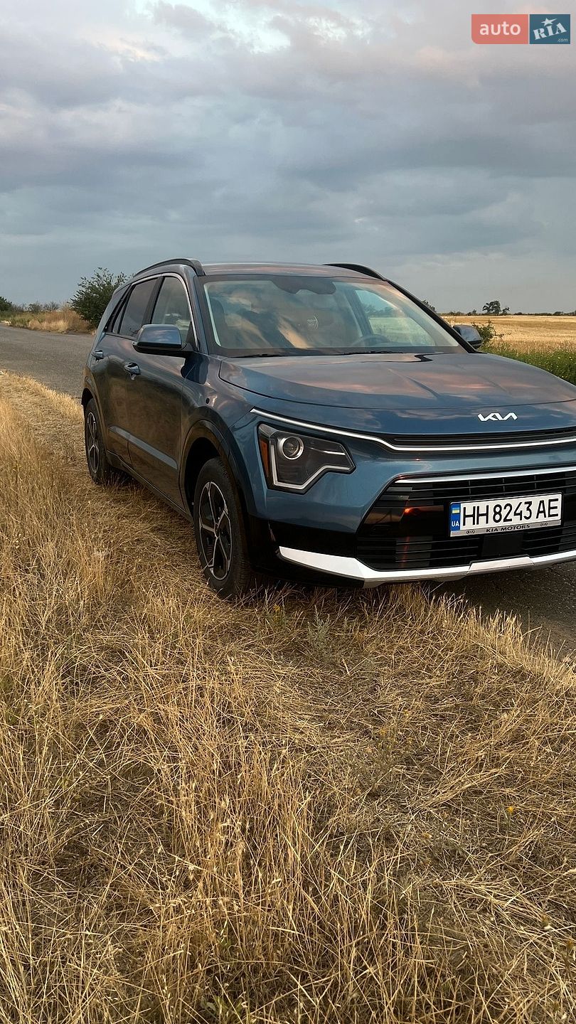 Kia Niro 2023 VIN KNDCR3LEXP5117643 фото оголошення 3 з 9