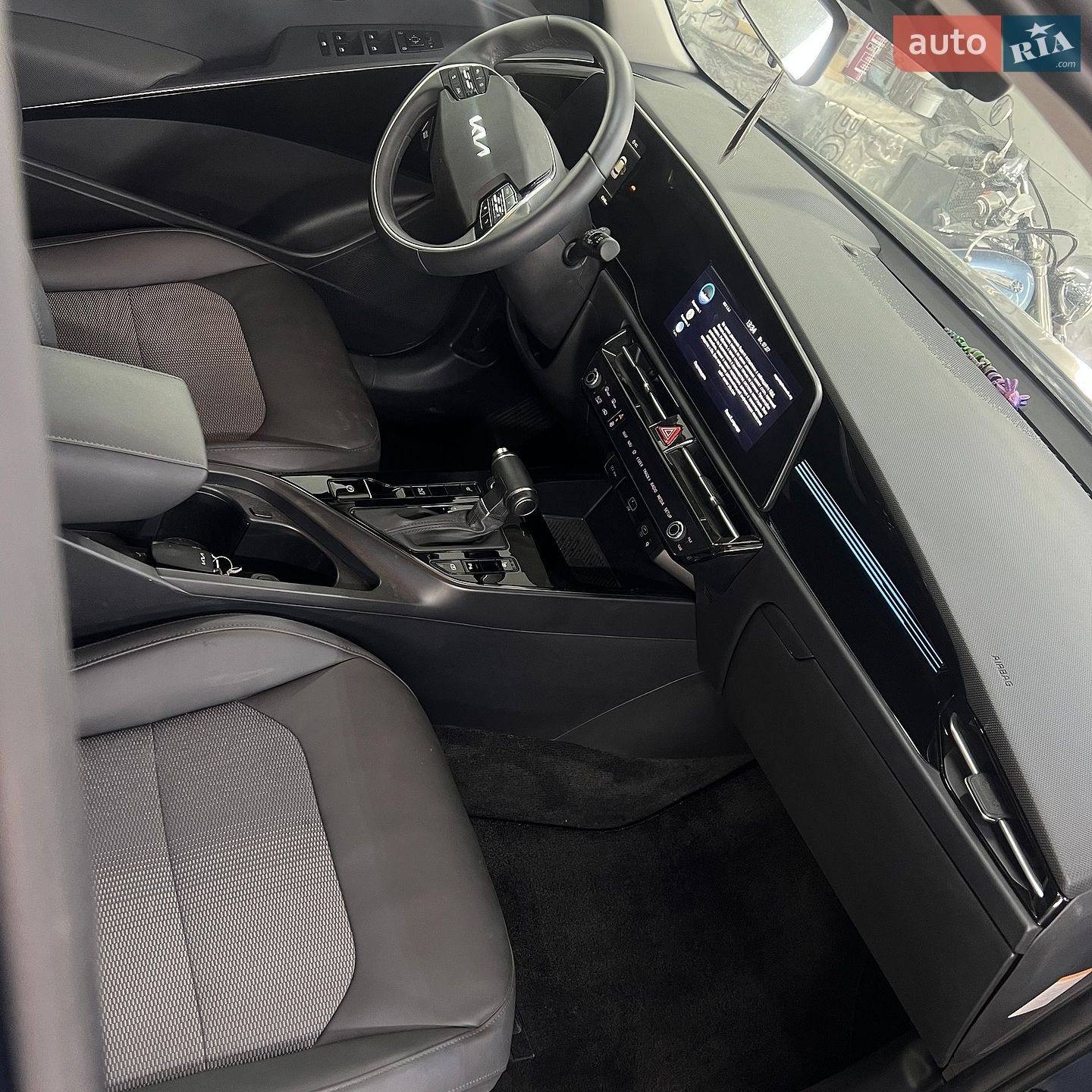 Kia Niro 2023 VIN KNDCR3LEXP5117643 фото оголошення 9 з 9