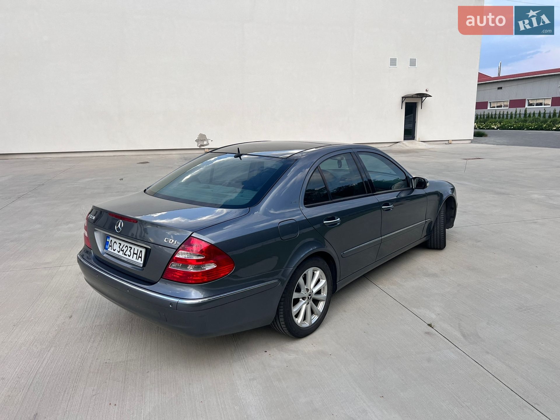 Mercedes-Benz E-Class 2005 VIN WDB2110221A882246 фото оголошення 5 з 23