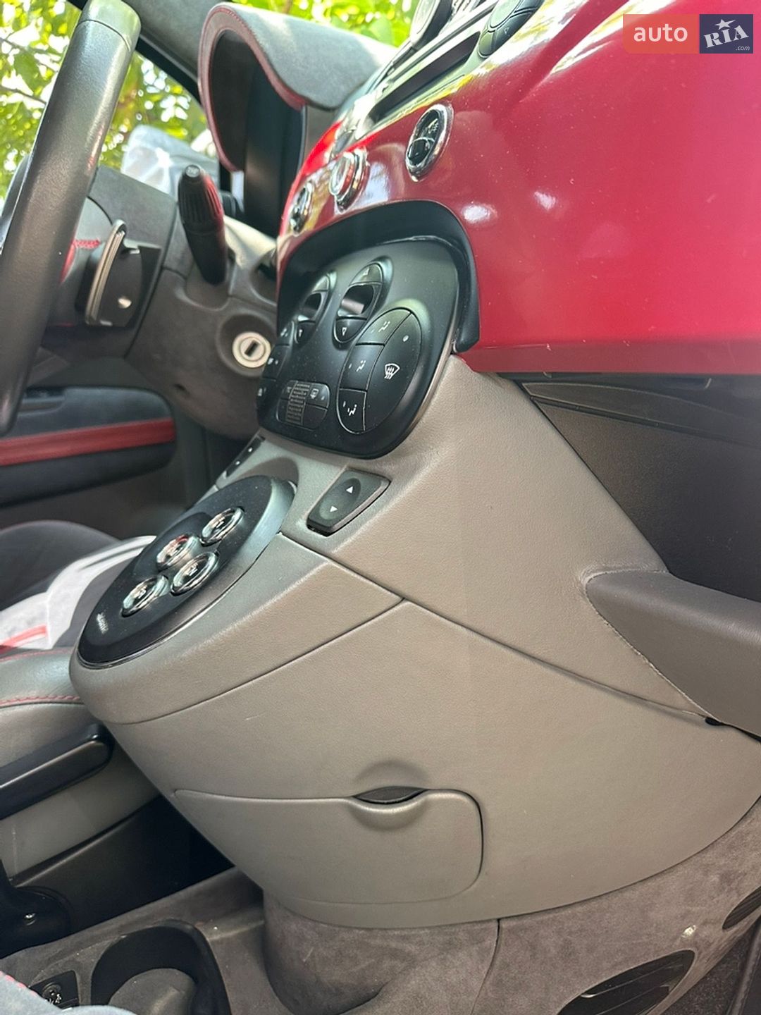 Abarth Fiat 500 2013 VIN ZFA3120000J117373 фото оголошення 19 з 28