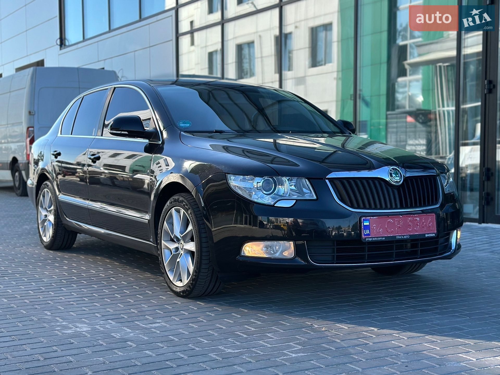 Skoda Superb 2012 VIN TMBAB93T6C9013859 фото оголошення 2 з 29