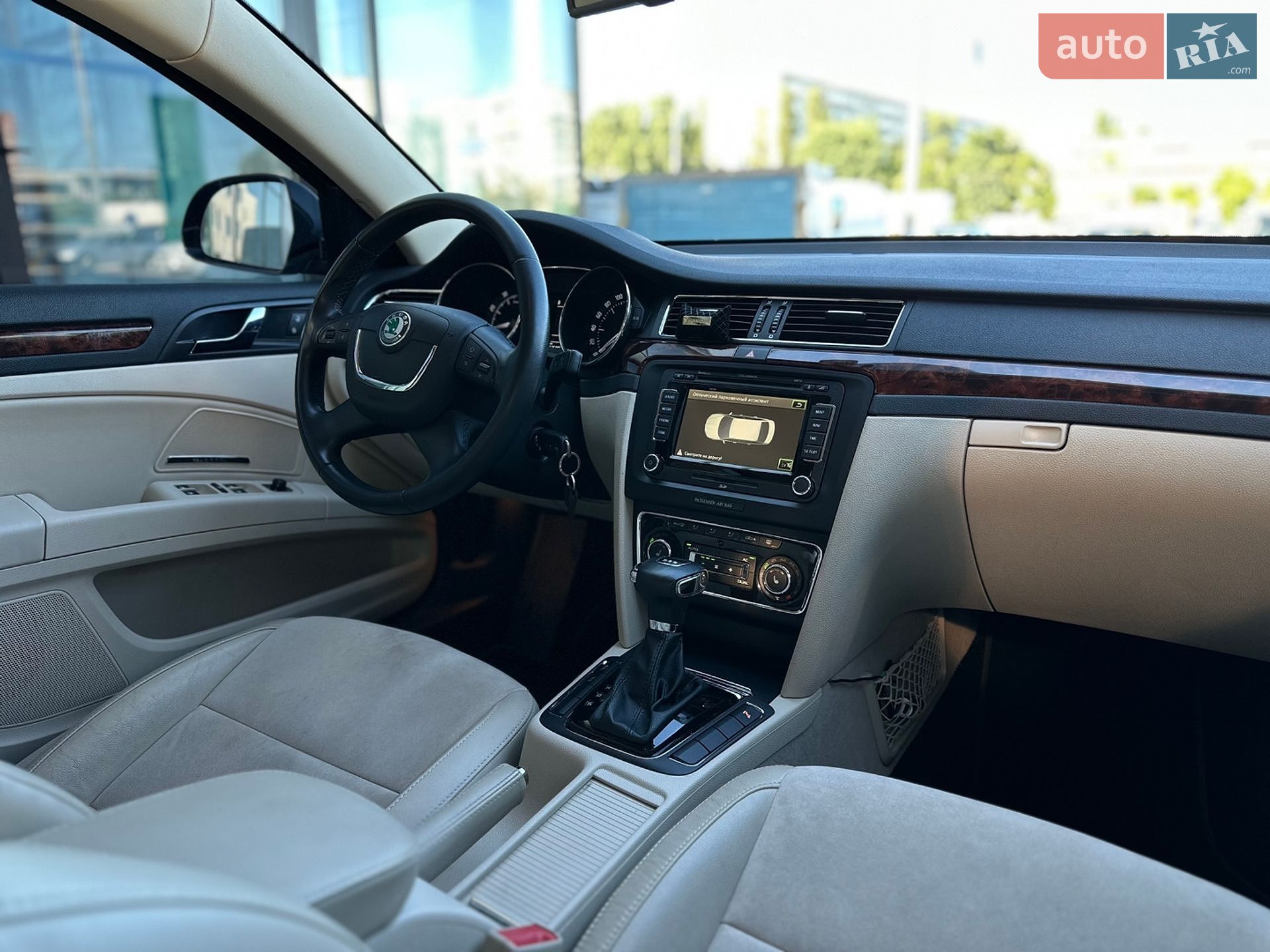 Skoda Superb 2012 VIN TMBAB93T6C9013859 фото оголошення 9 з 29