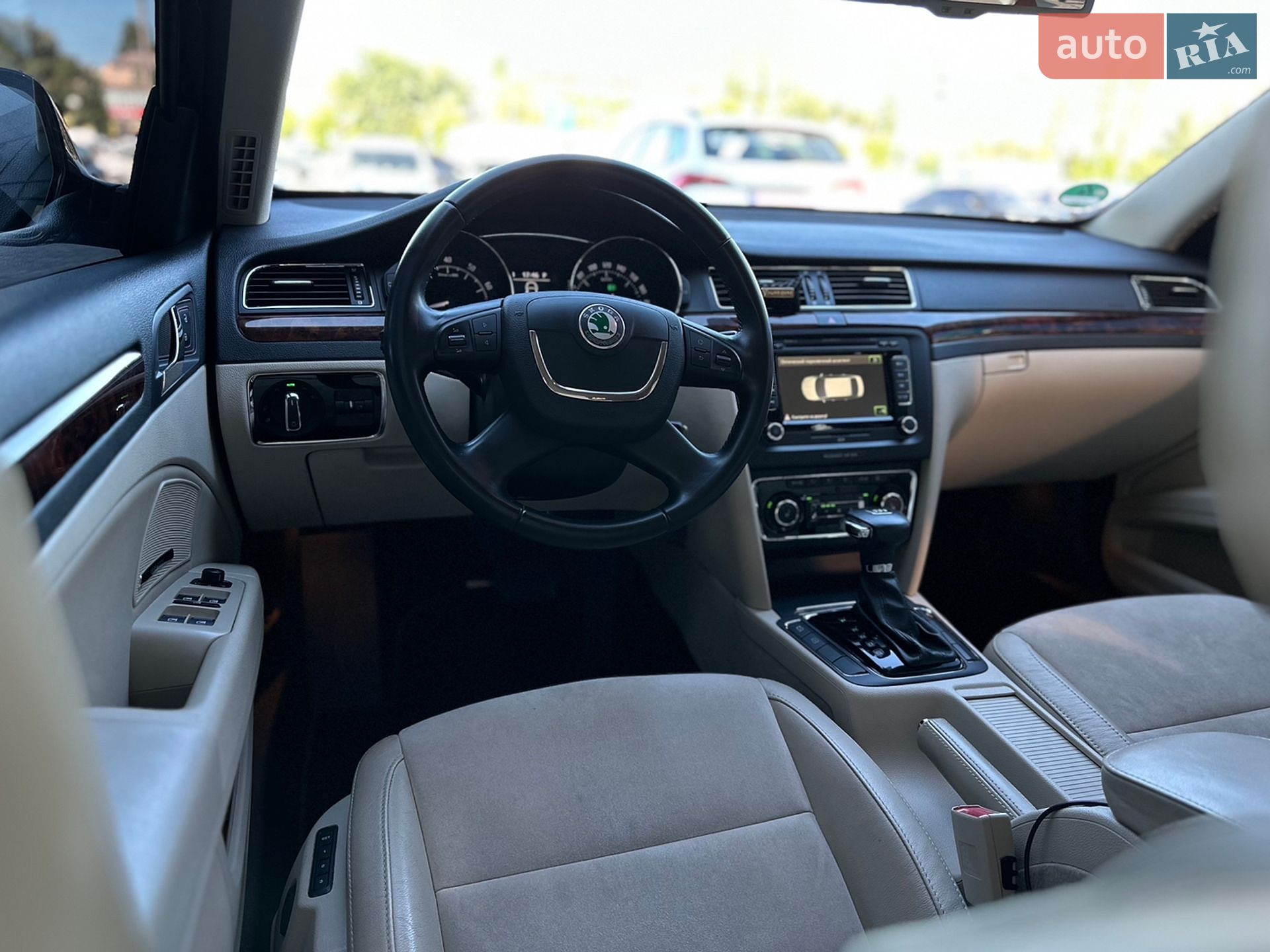 Skoda Superb 2012 VIN TMBAB93T6C9013859 фото оголошення 11 з 29
