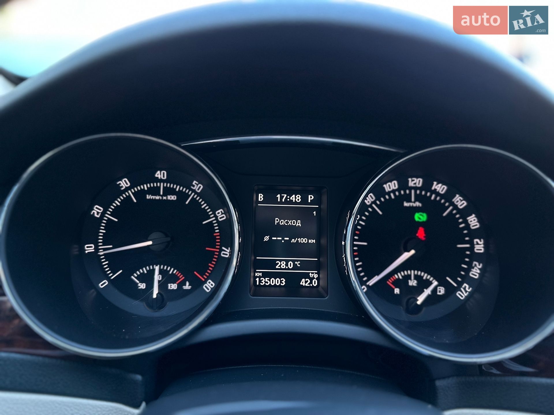 Skoda Superb 2012 VIN TMBAB93T6C9013859 фото оголошення 22 з 29