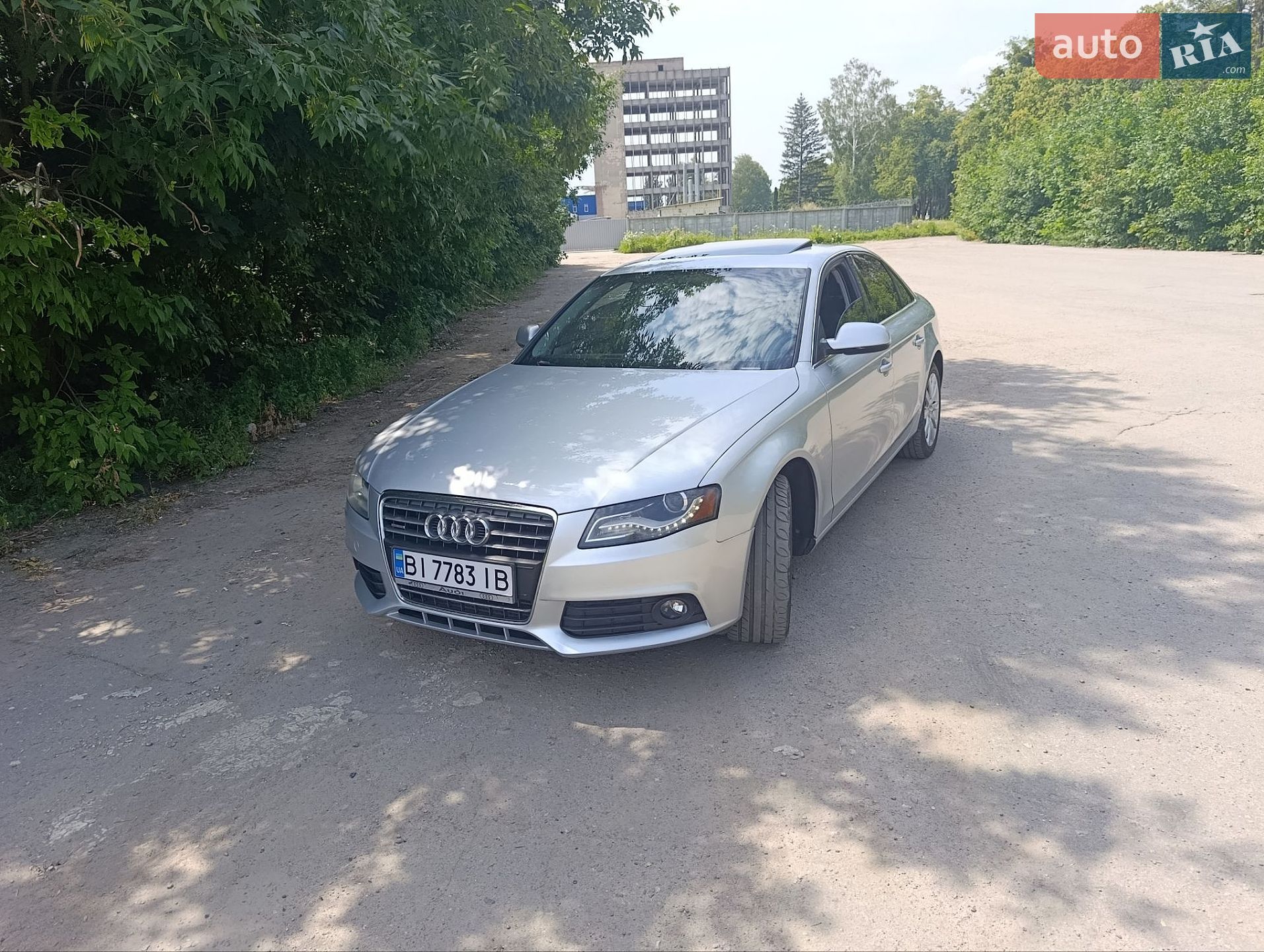 Audi A4 2012 VIN WAUBFAFL8CA053460 фото оголошення 18 з 25