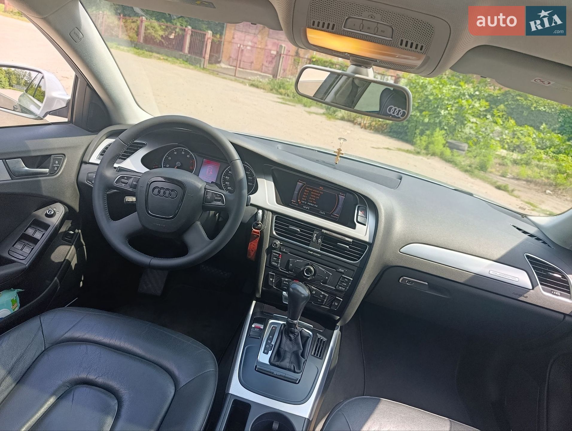 Audi A4 2012 VIN WAUBFAFL8CA053460 фото оголошення 22 з 25