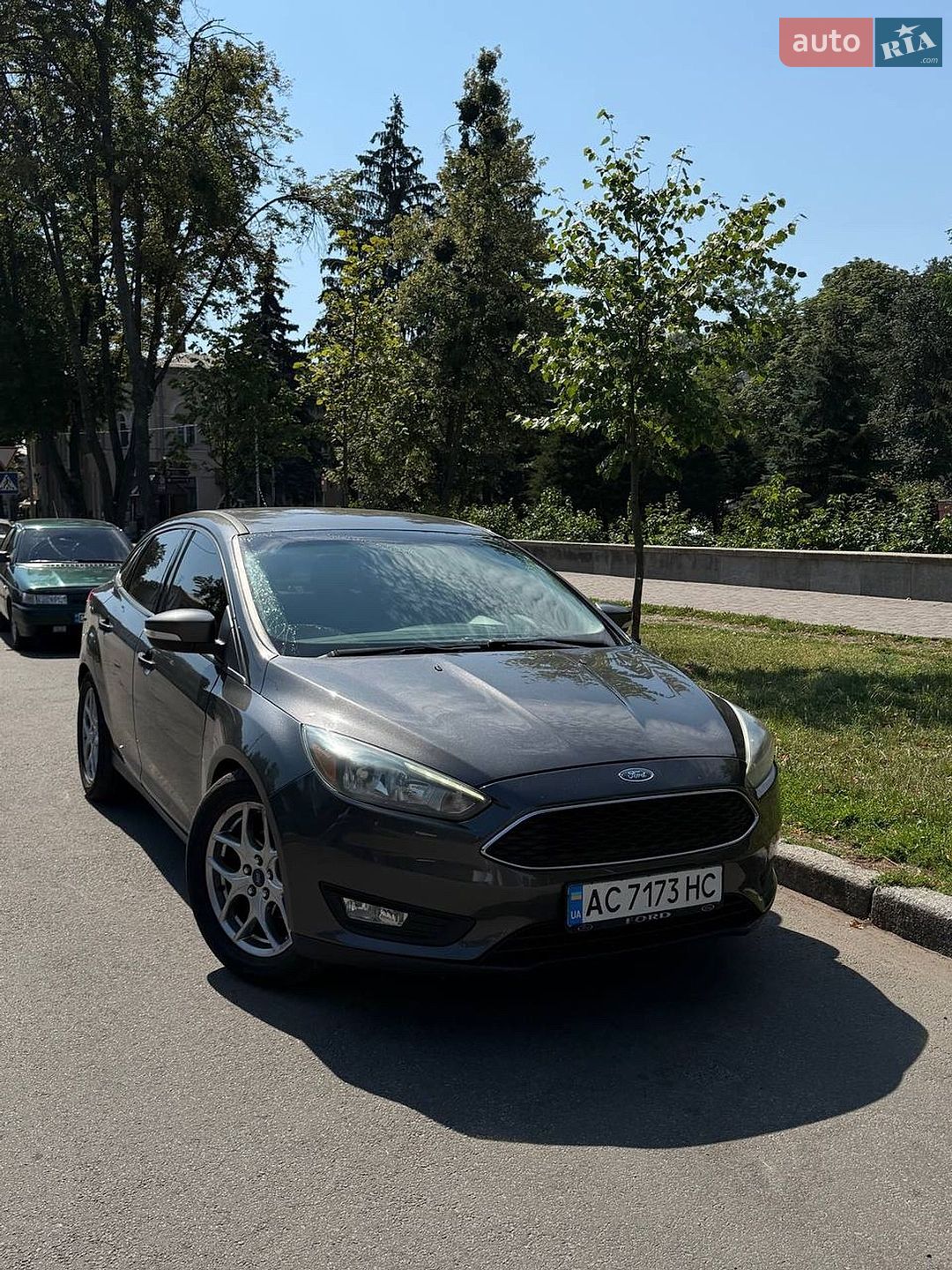 Ford Focus 2015 VIN 1FADP3F2XFL323251 фото оголошення 2 з 10